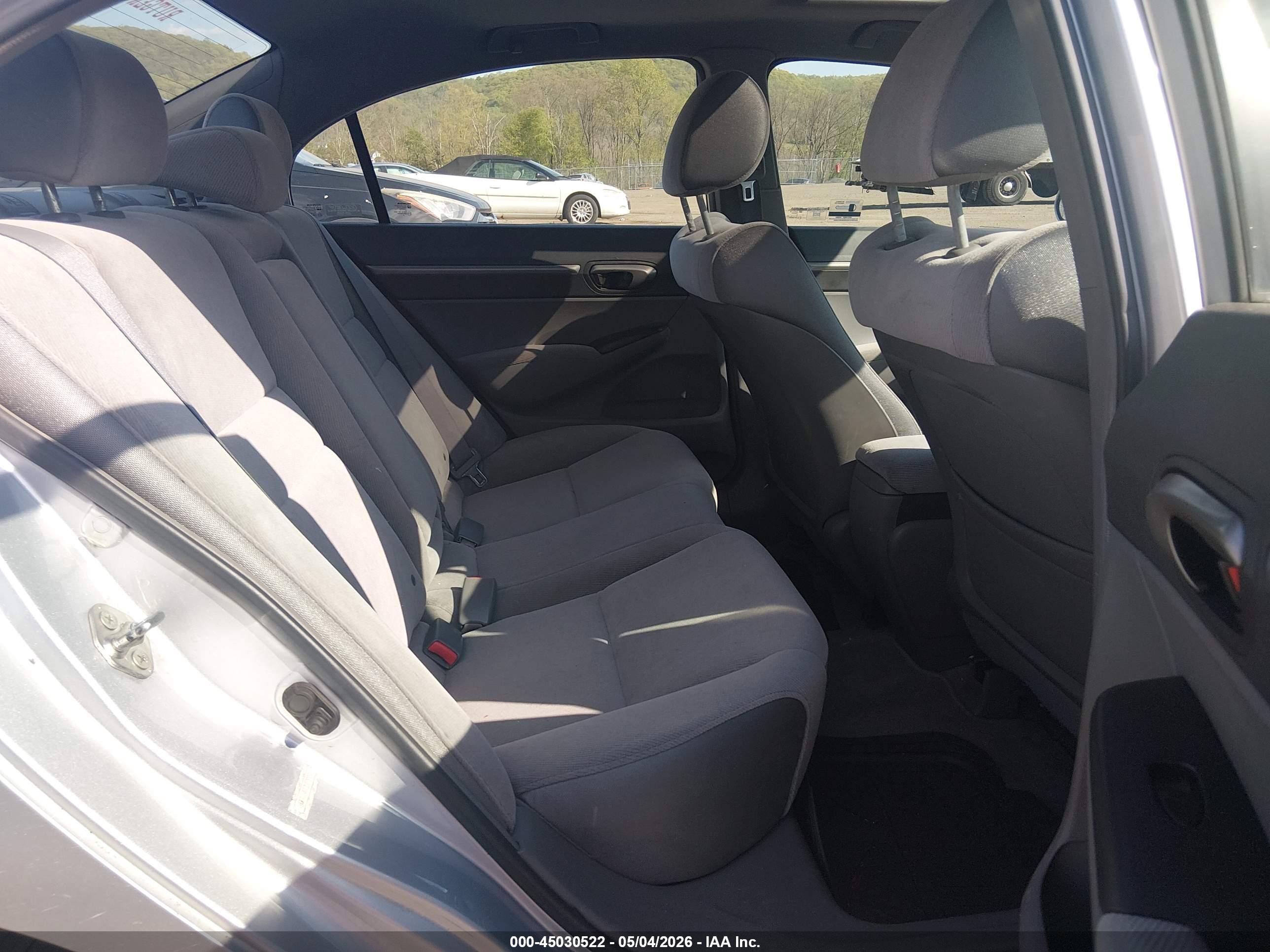 HONDA CIVIC image 8