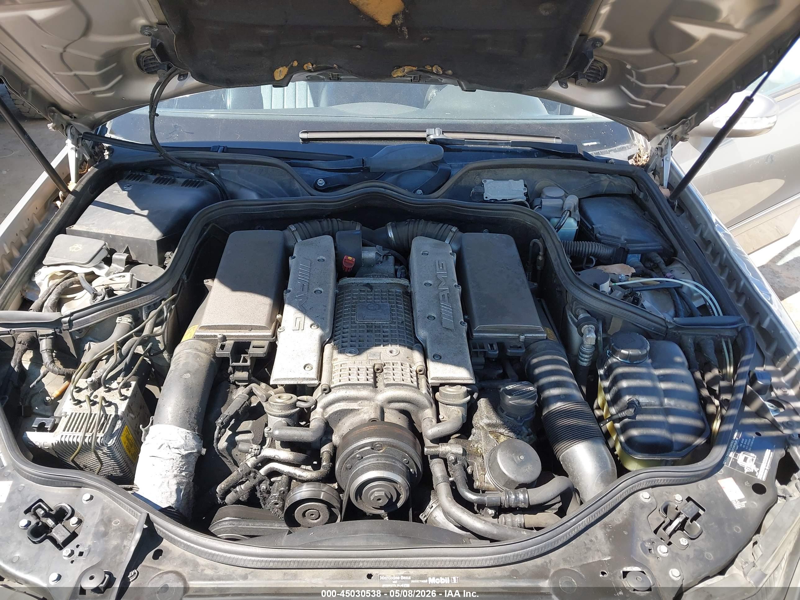 MERCEDES-BENZ E image 10