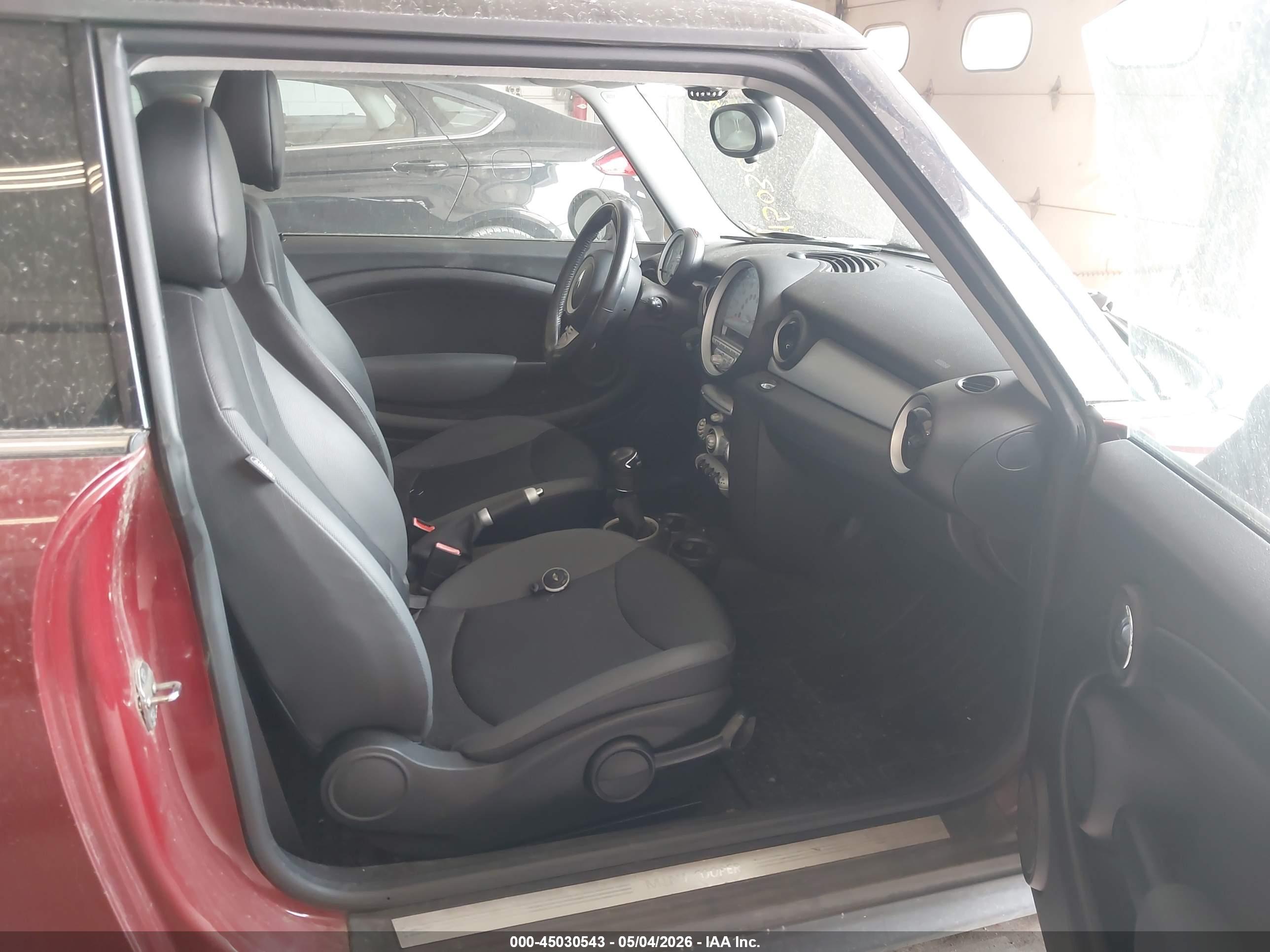 MINI COOPER image 5