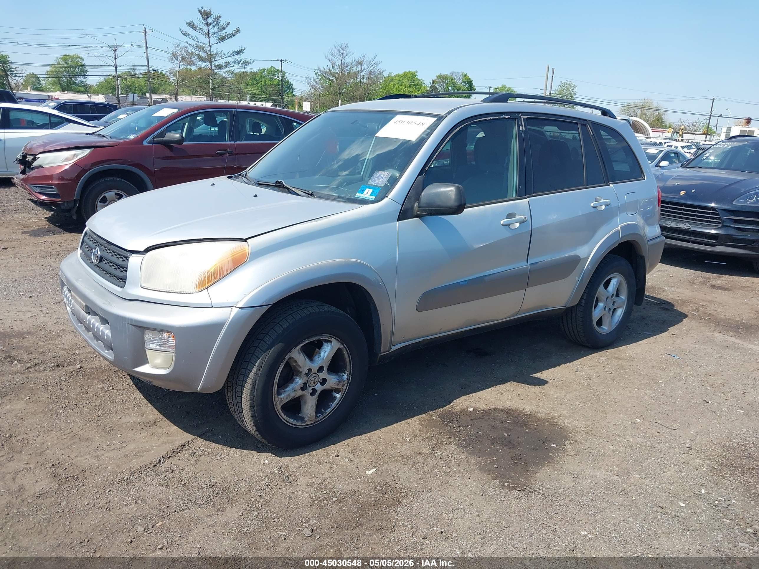 TOYOTA RAV4 image 2