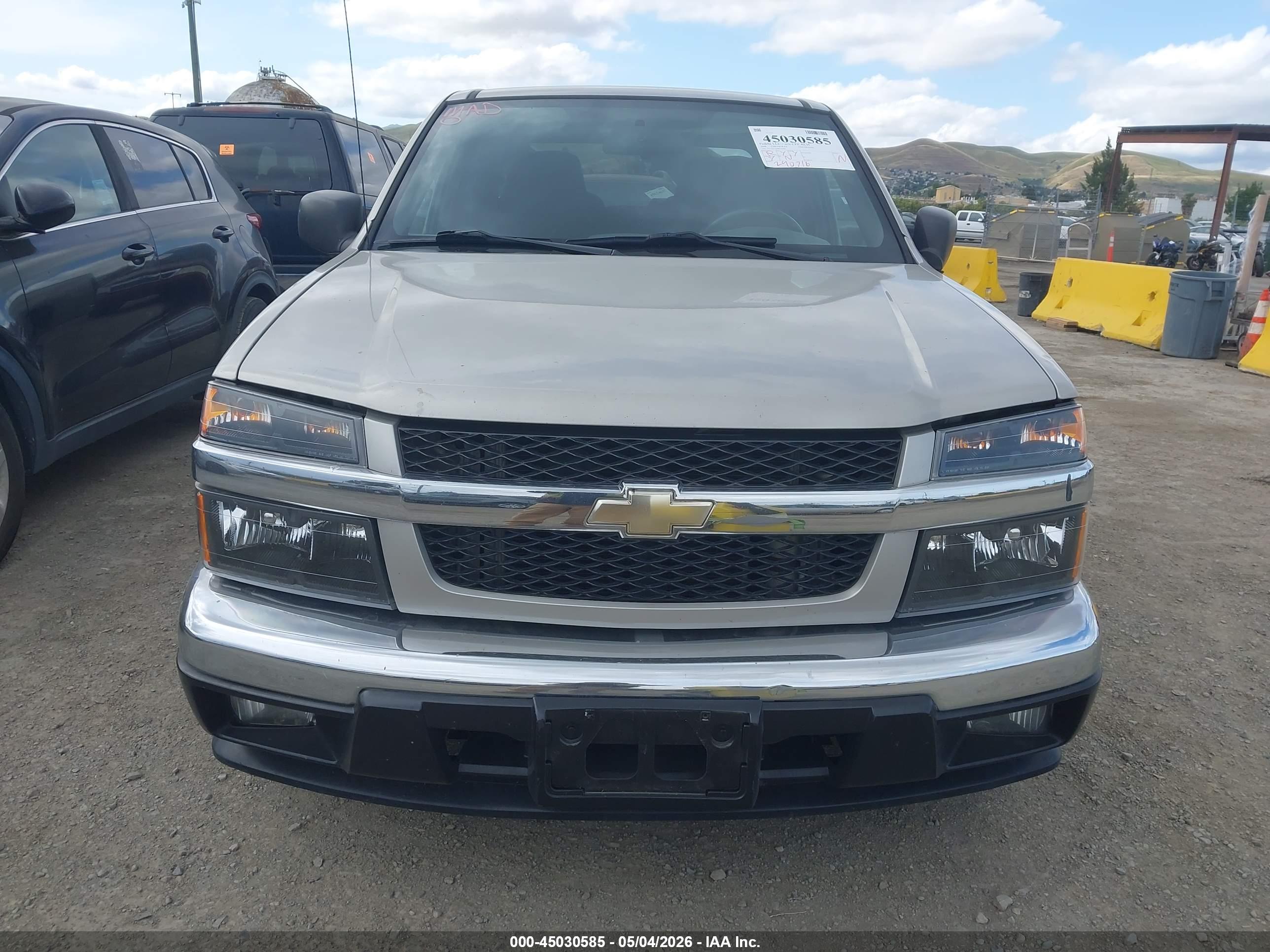CHEVROLET COLORADO image 6