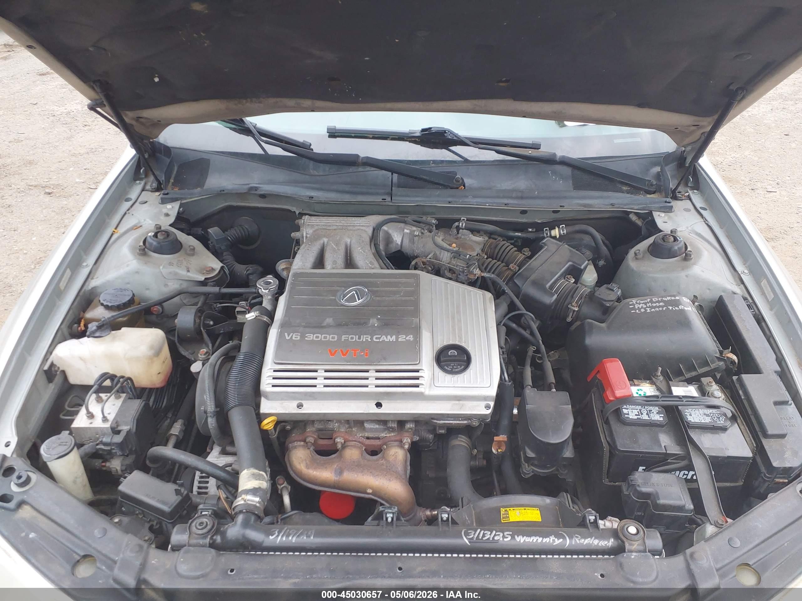 LEXUS ES image 10