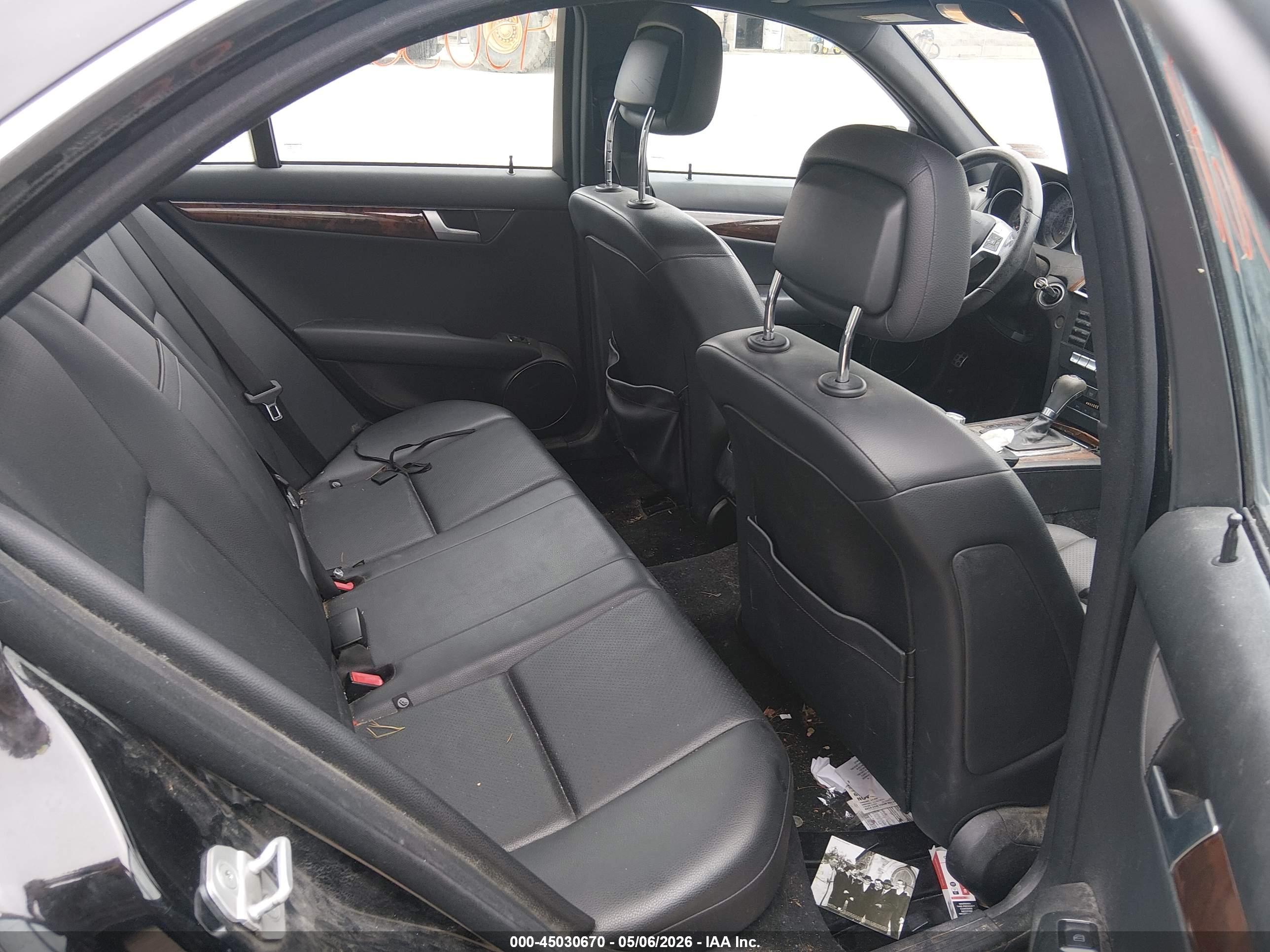 MERCEDES-BENZ C image 8