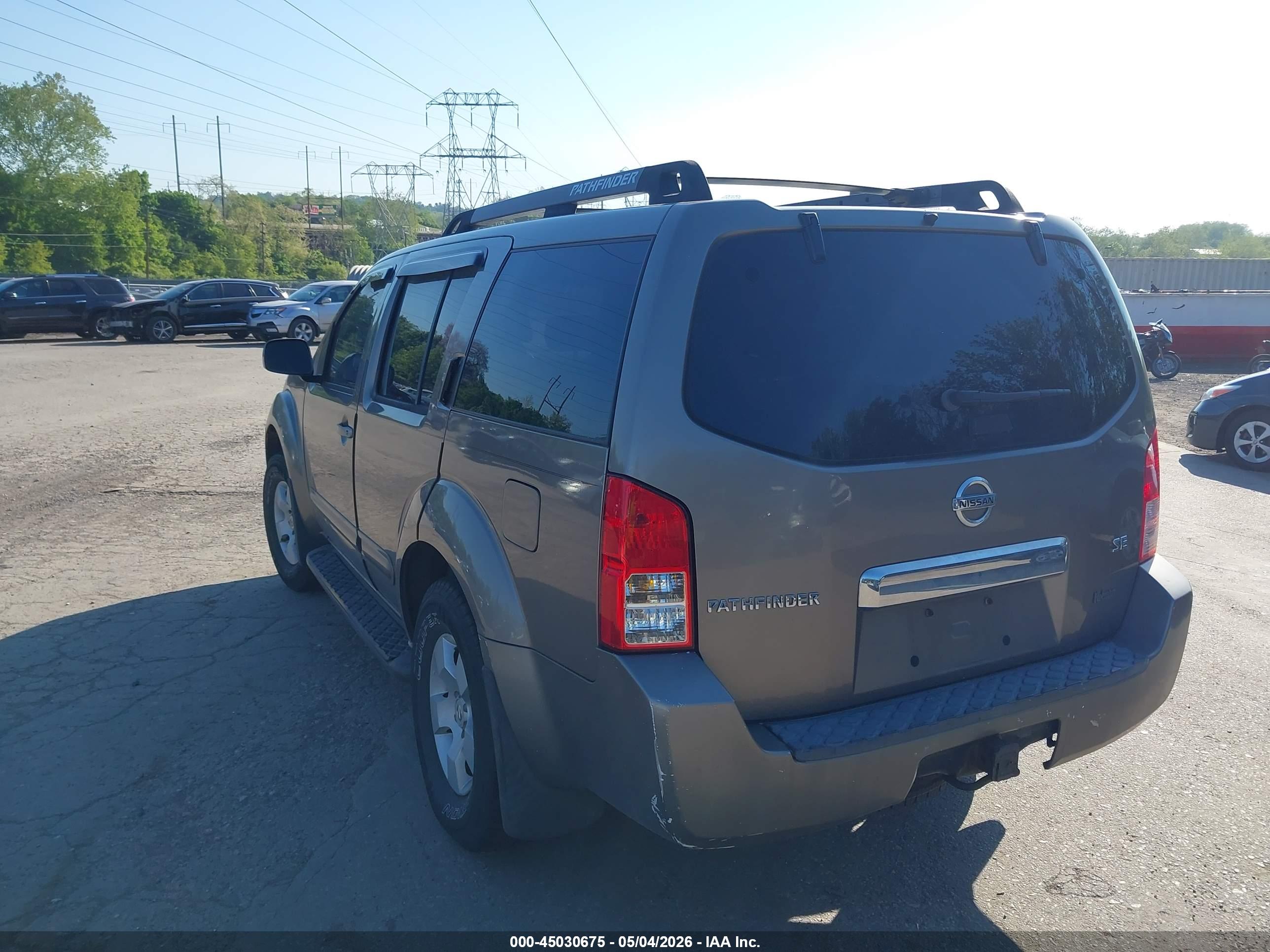 NISSAN PATHFINDER image 3