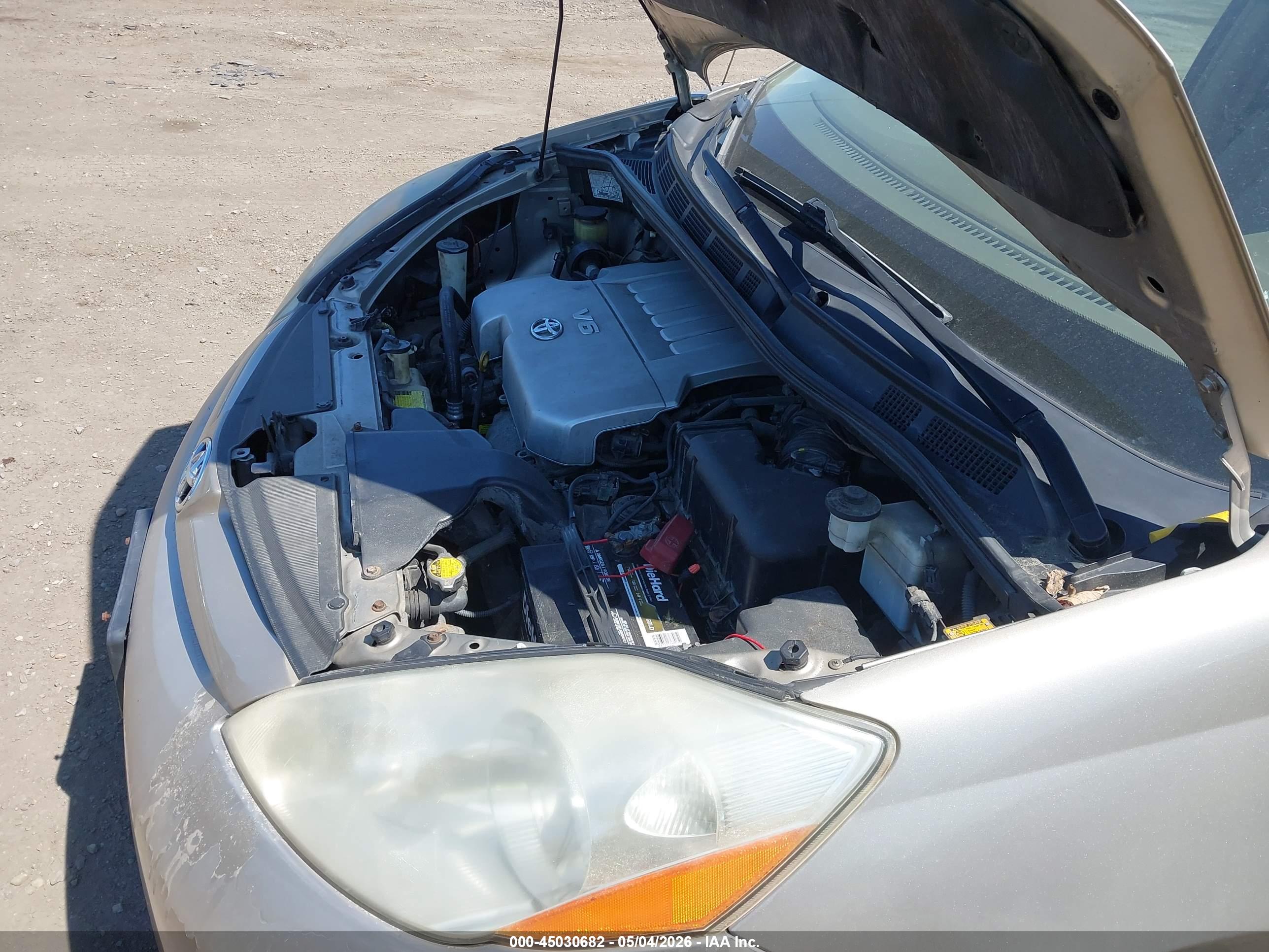 TOYOTA SIENNA image 10