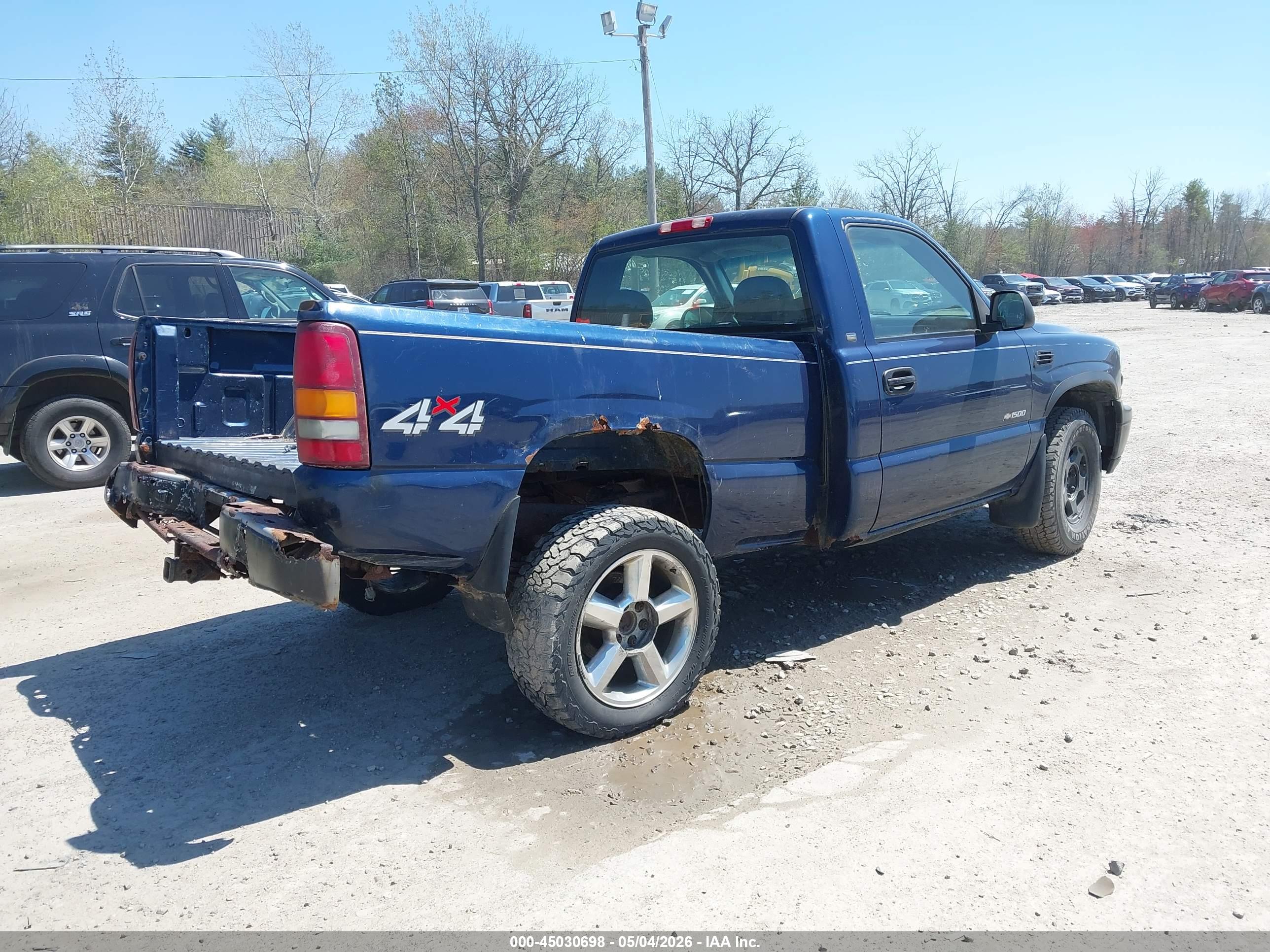 CHEVROLET SILVERADO image 4