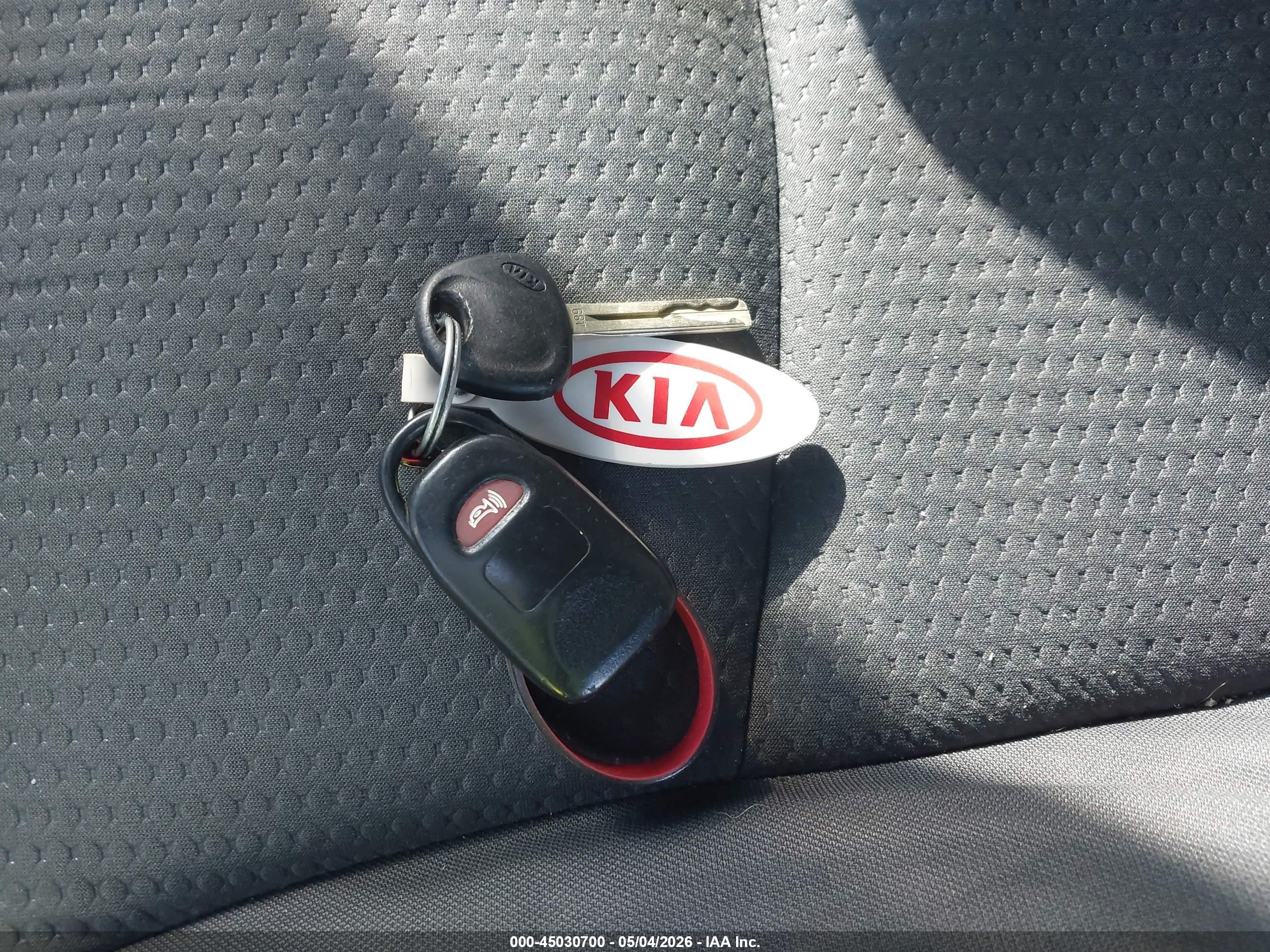 KIA SORENTO image 11
