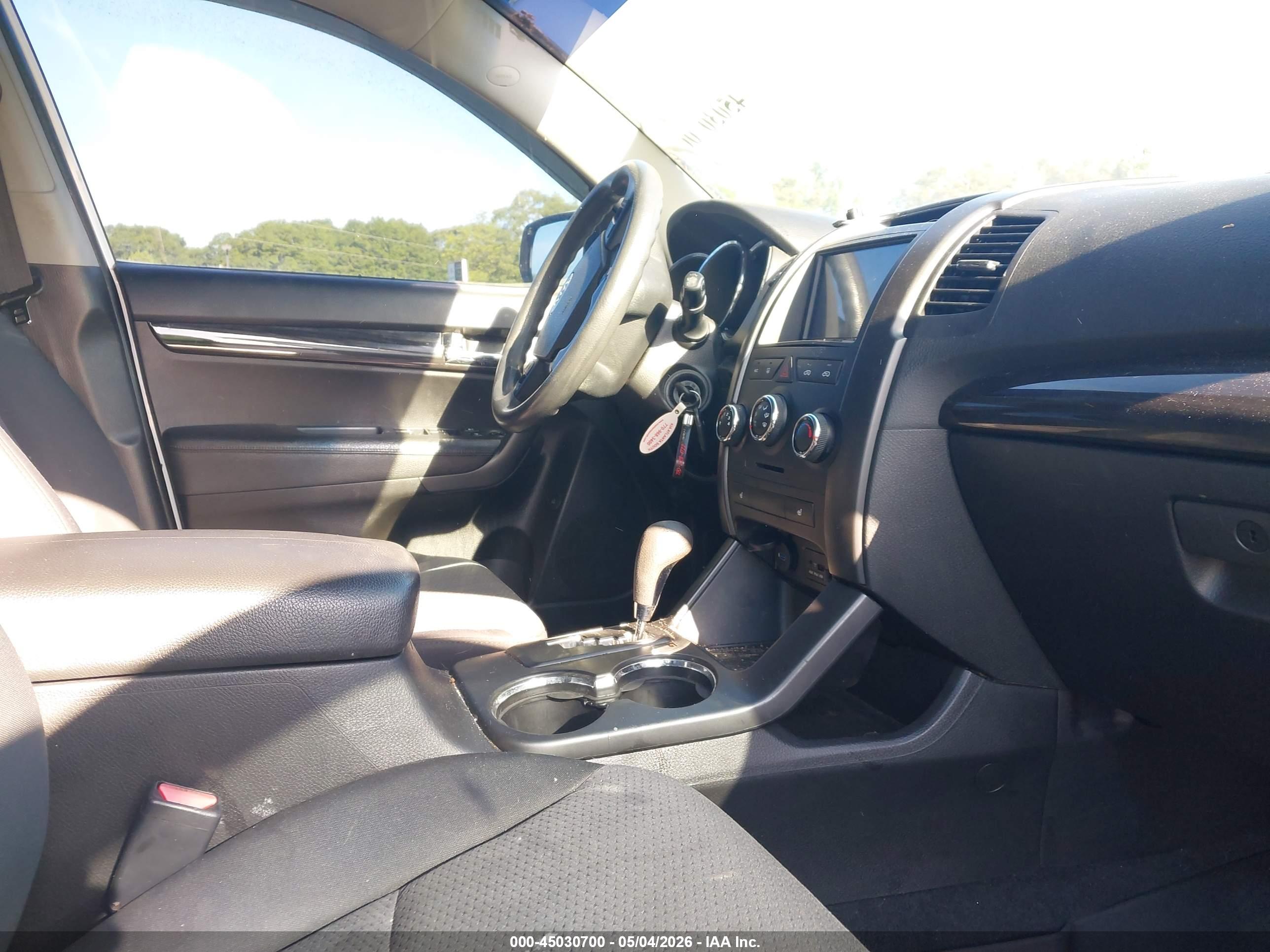 KIA SORENTO image 5