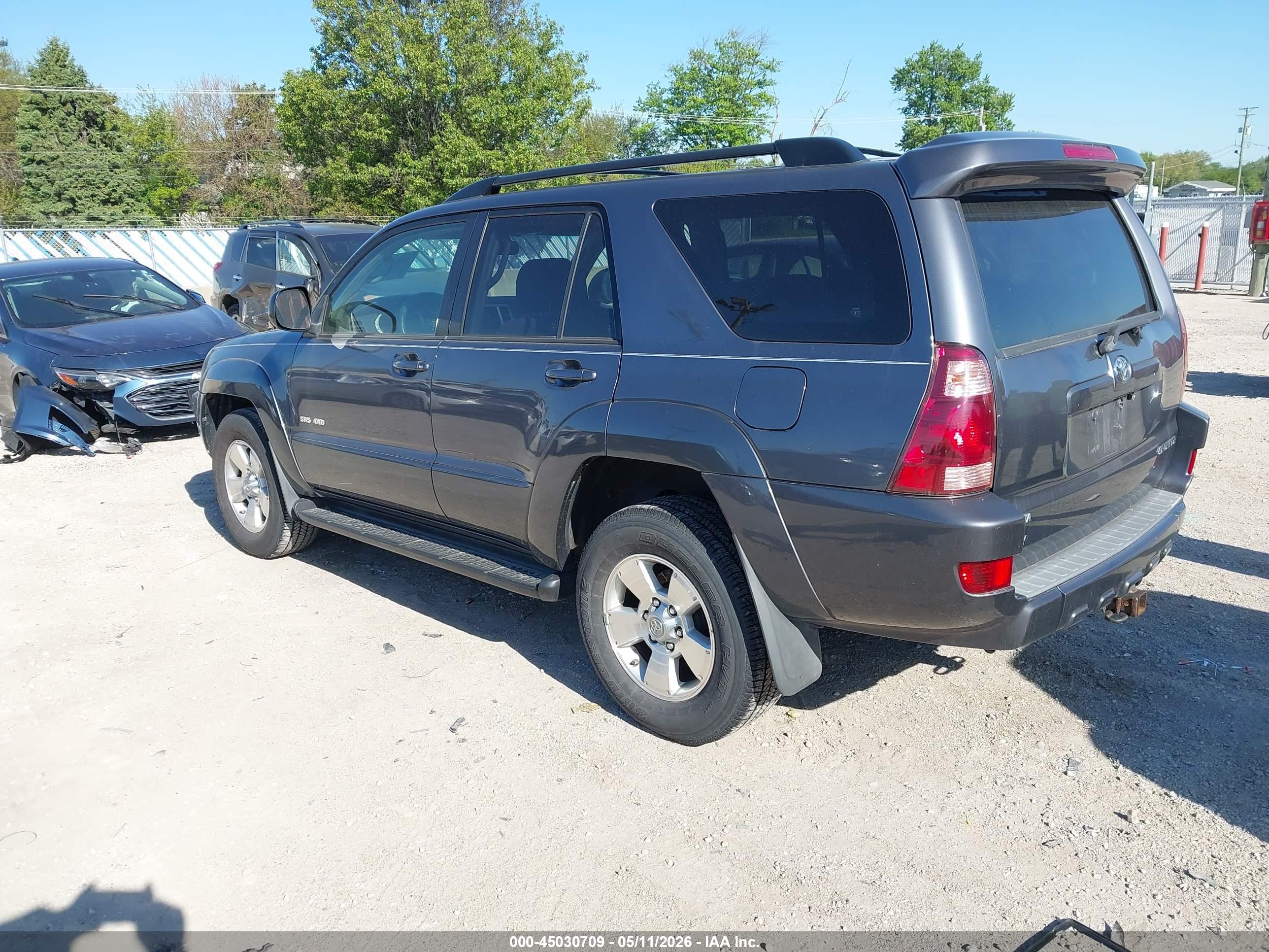 TOYOTA 4RUNNER image 3