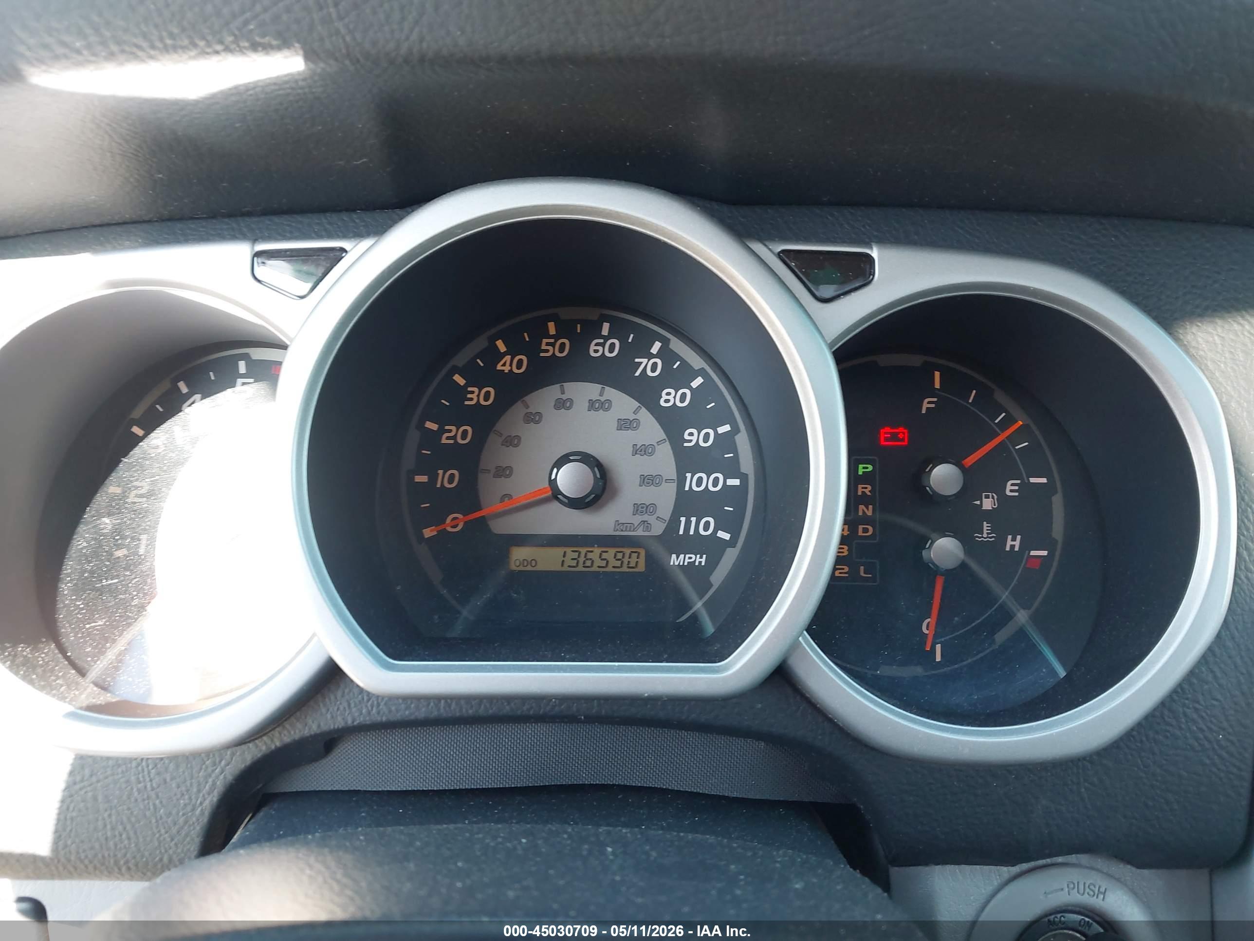 TOYOTA 4RUNNER image 7