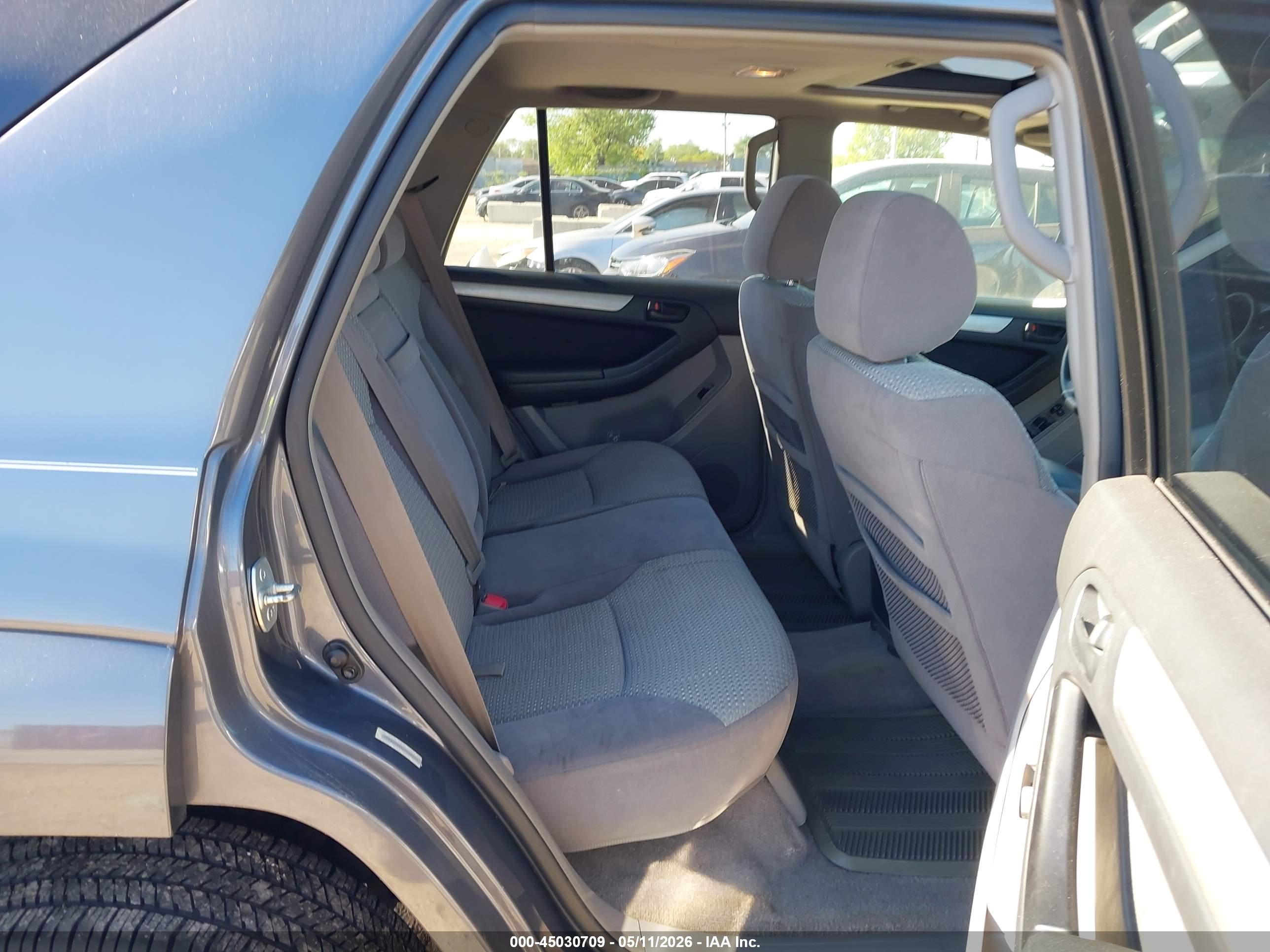 TOYOTA 4RUNNER image 8