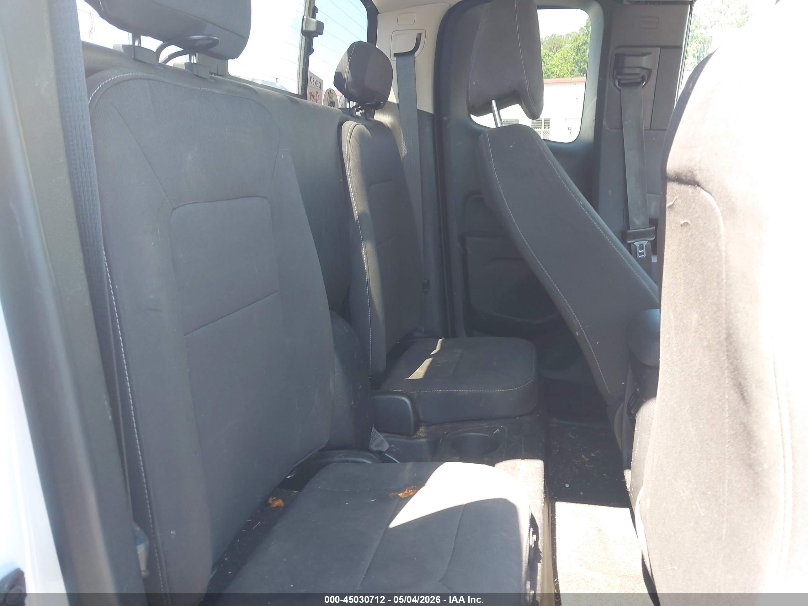 CHEVROLET COLORADO image 8