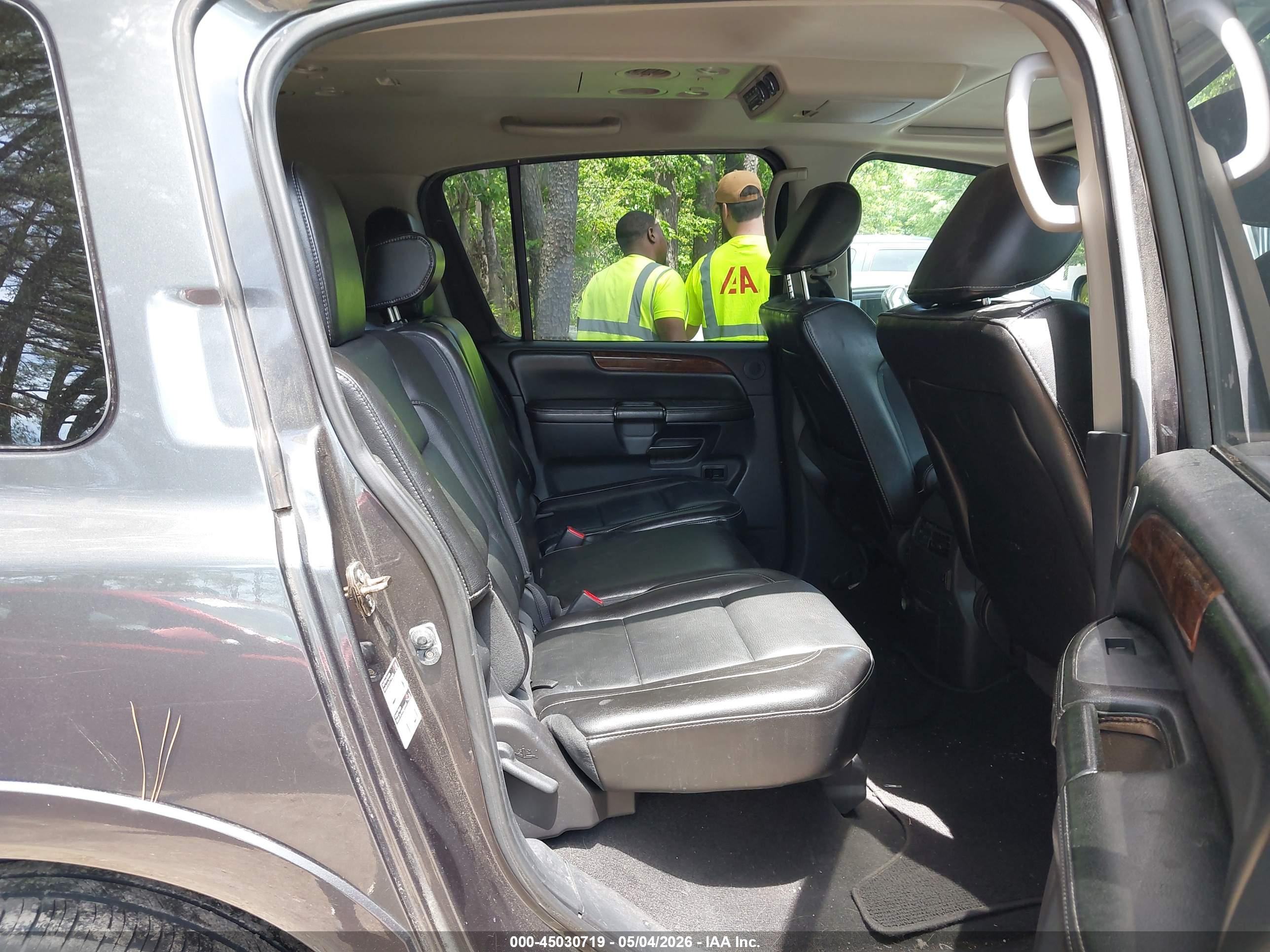 NISSAN ARMADA image 8