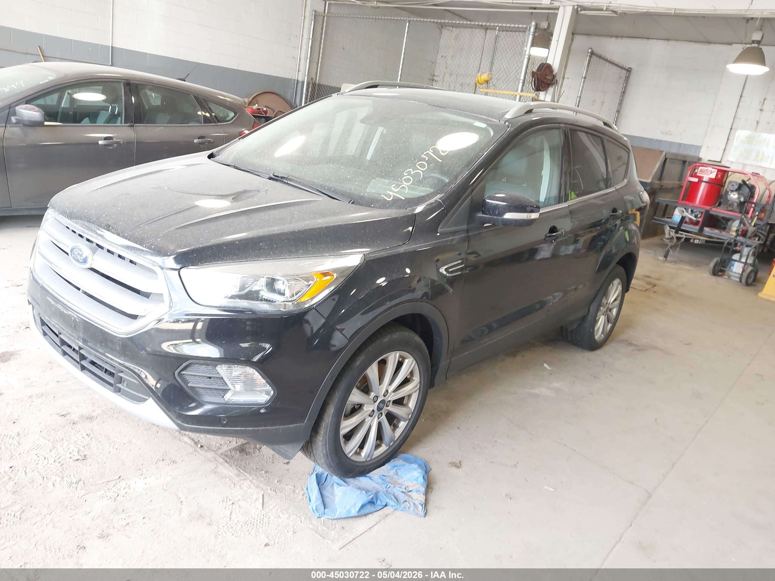 FORD ESCAPE image 2