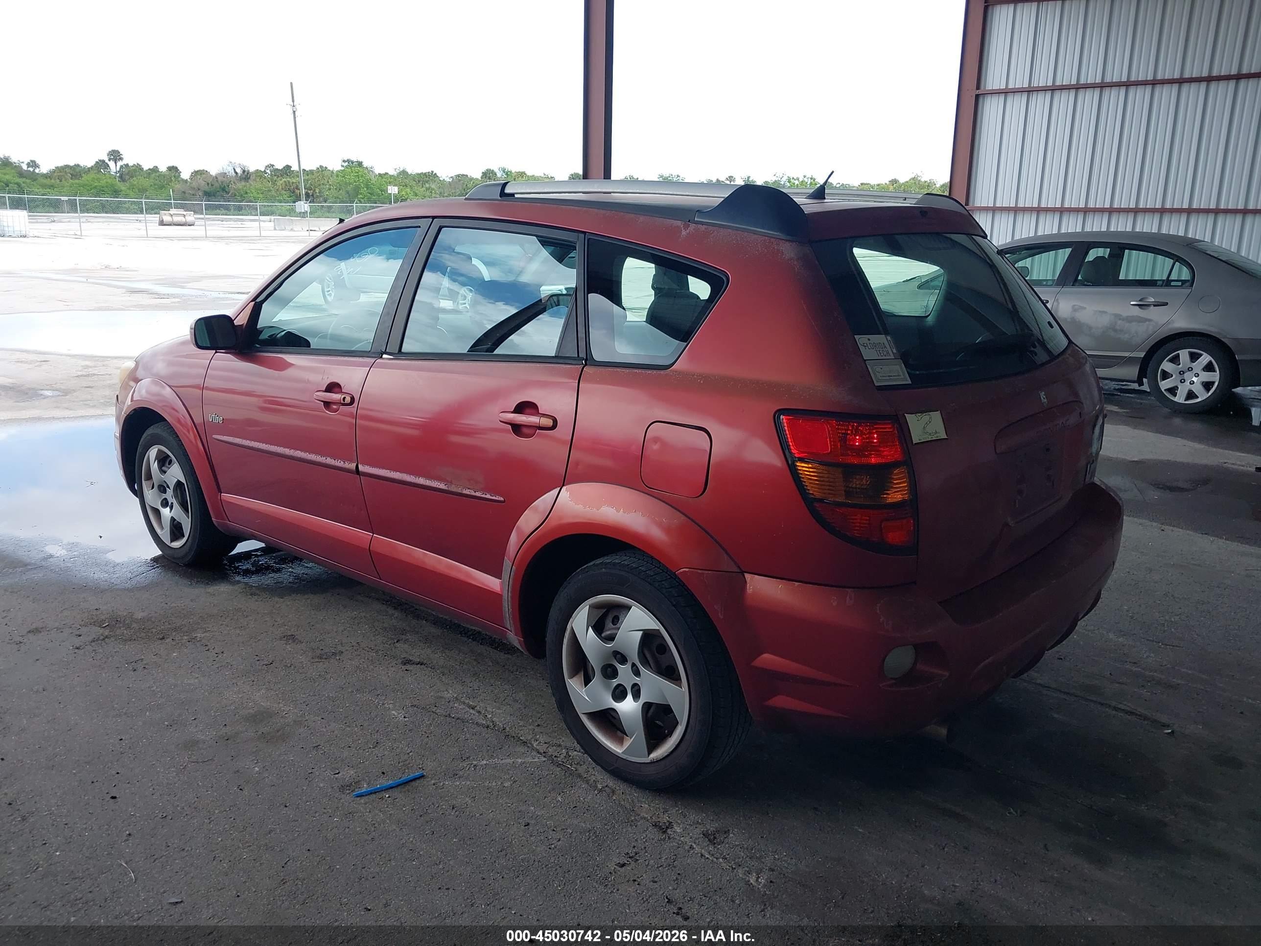 PONTIAC VIBE image 3
