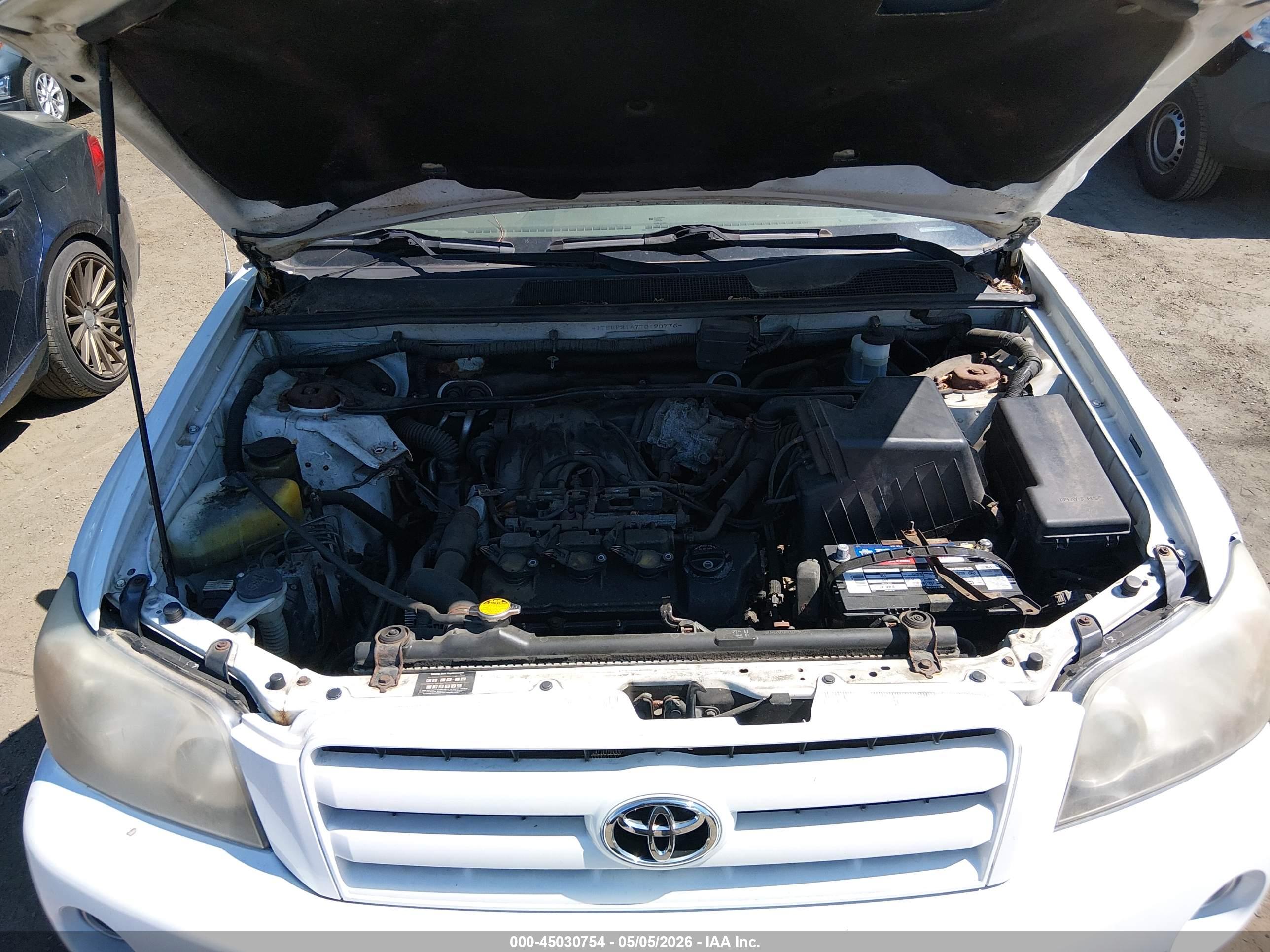 TOYOTA HIGHLANDER image 10
