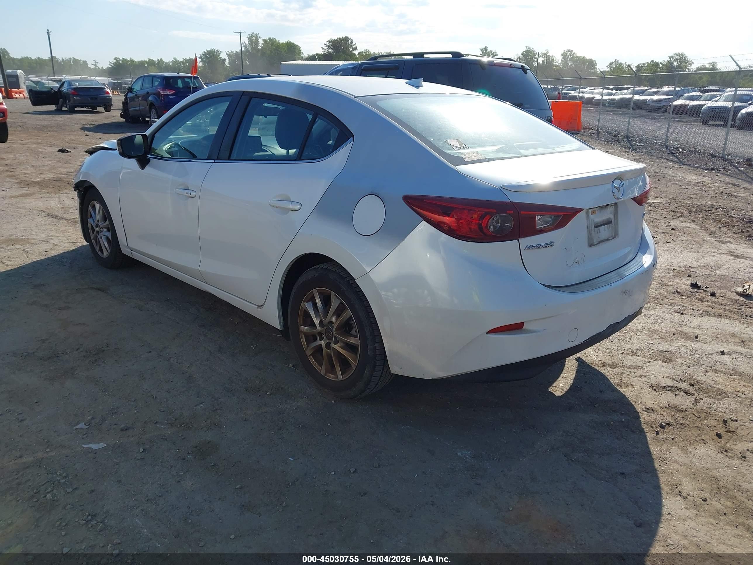 MAZDA MAZDA3 image 3