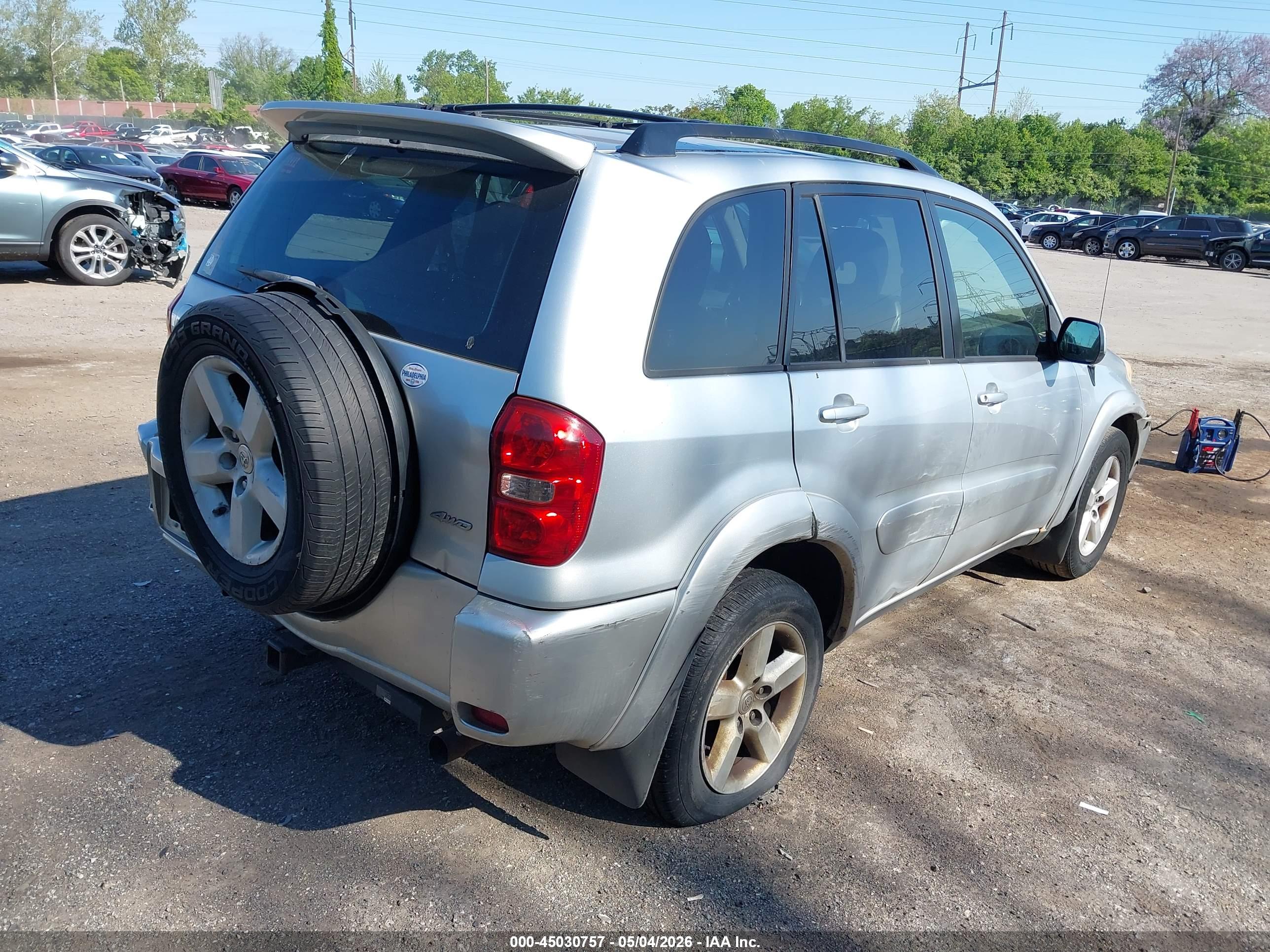 TOYOTA RAV4 image 4