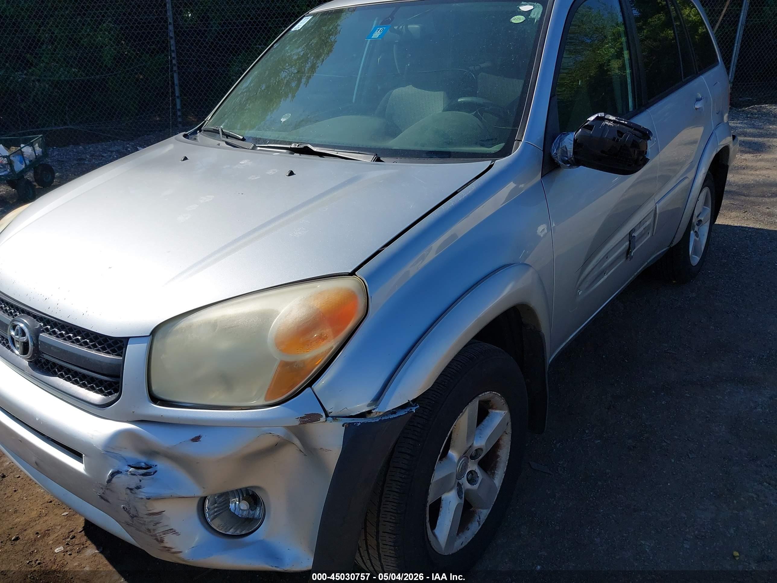TOYOTA RAV4 image 6