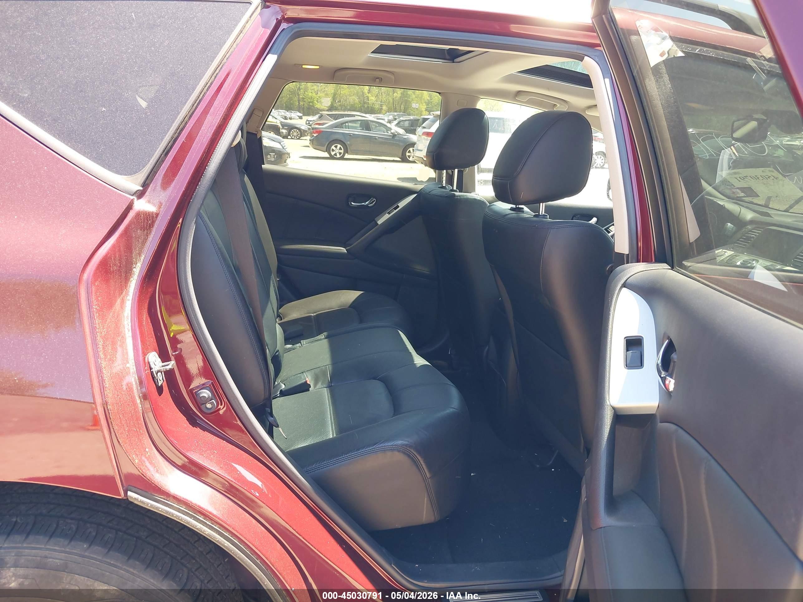 NISSAN MURANO image 8