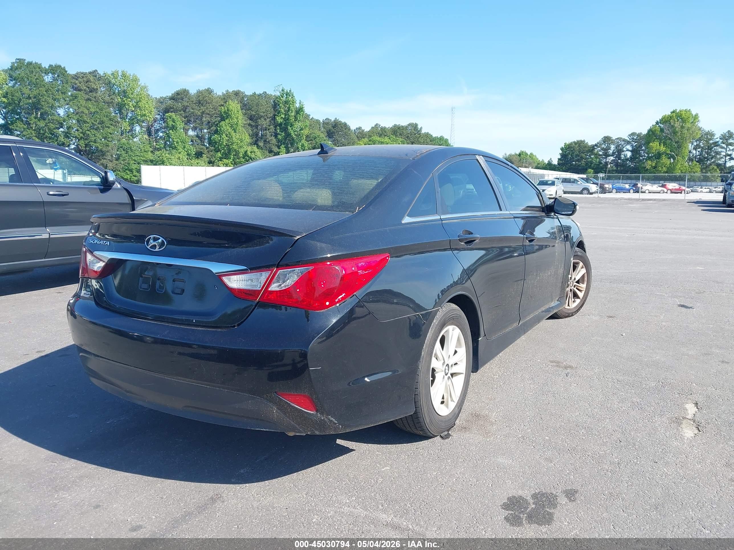 HYUNDAI SONATA image 4