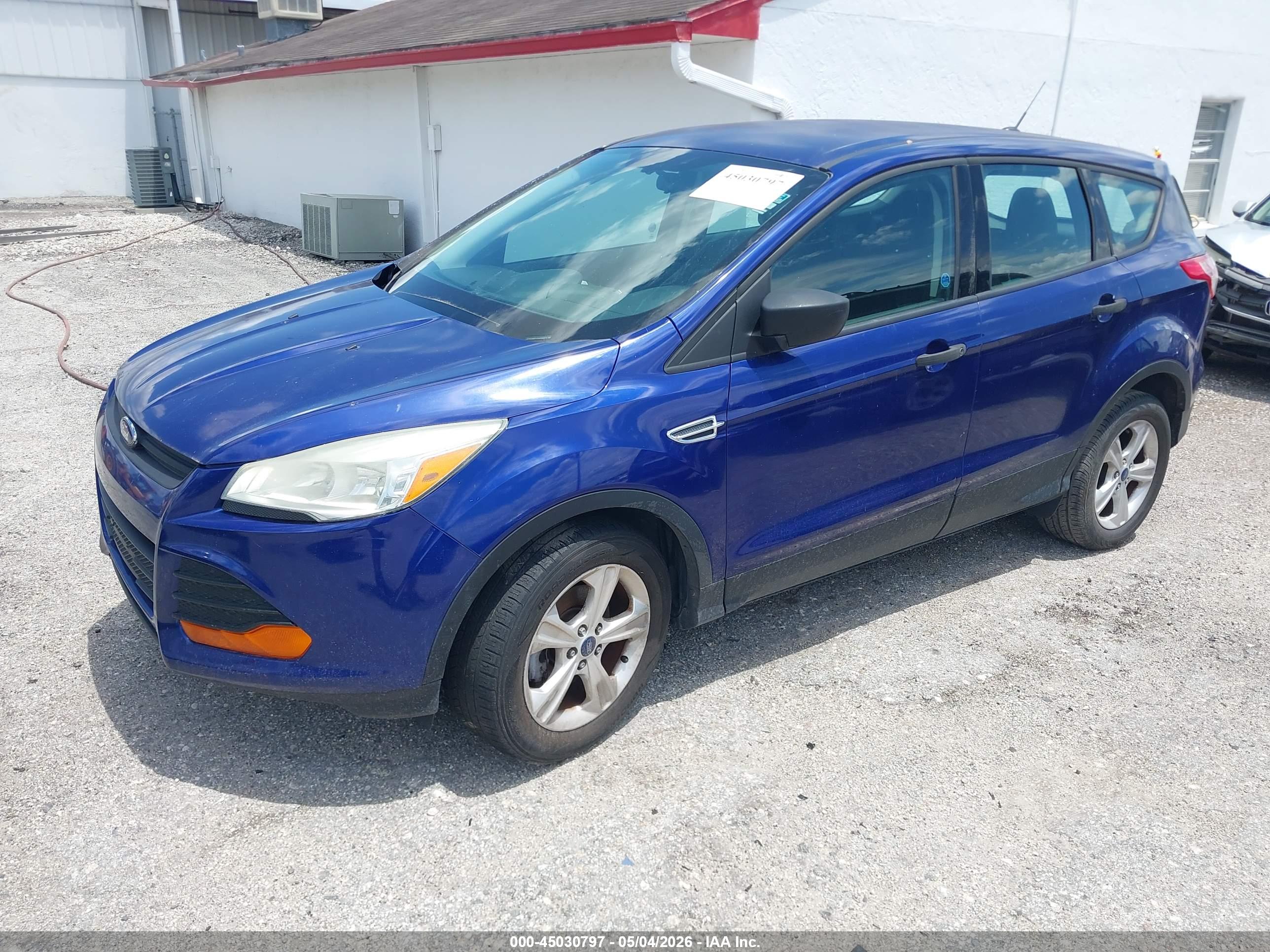 FORD ESCAPE image 2
