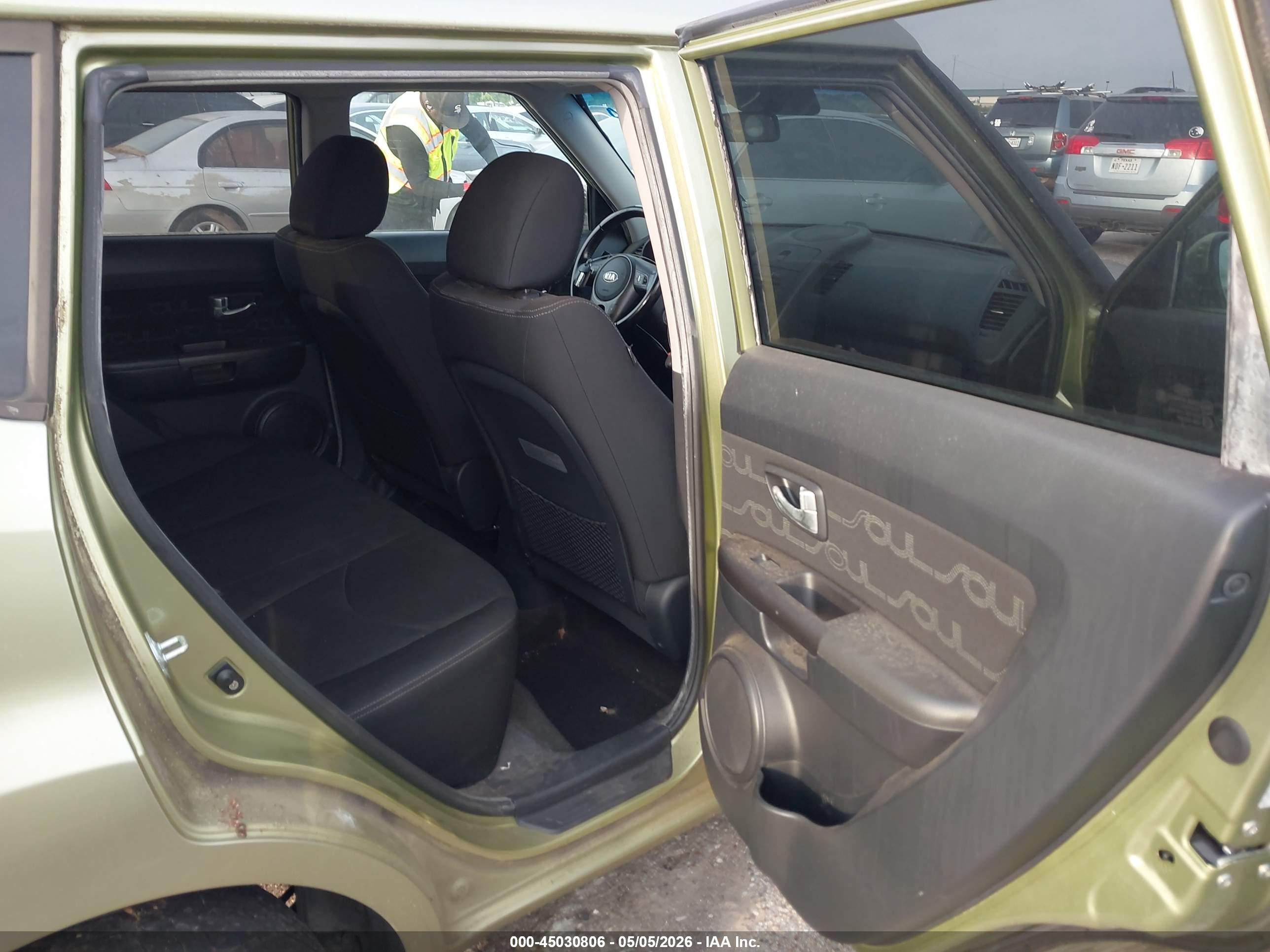 KIA SOUL image 8