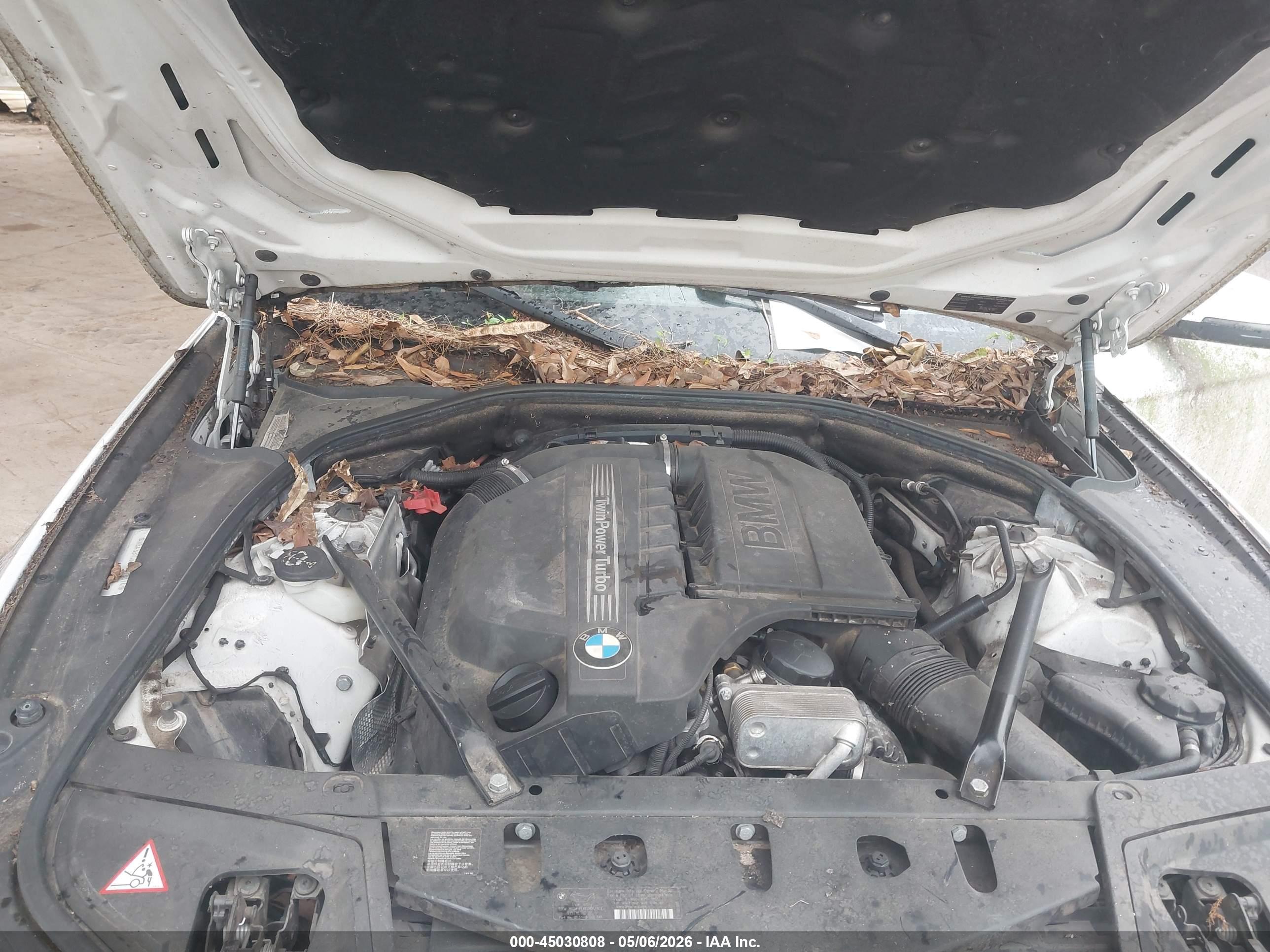 BMW 535I image 10