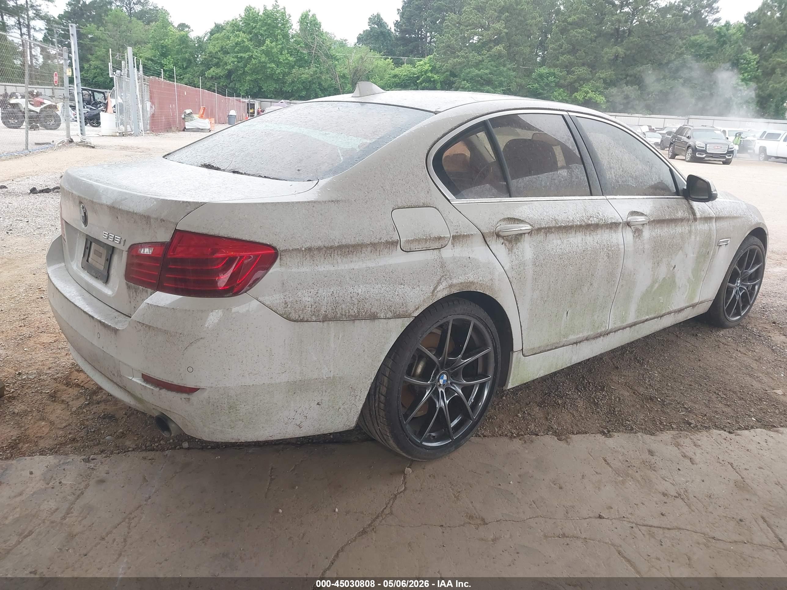 BMW 535I image 4