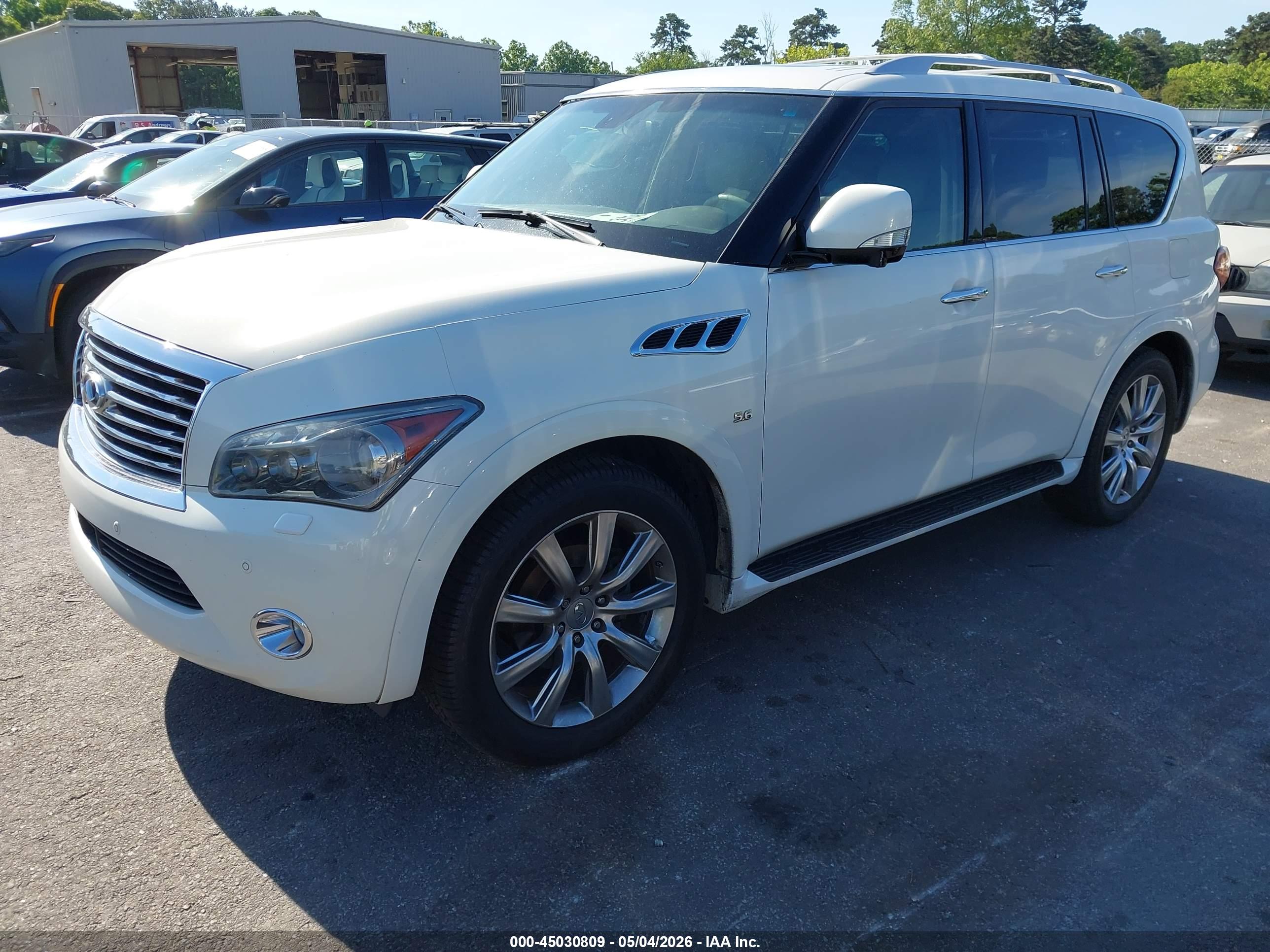 INFINITI QX80 image 2