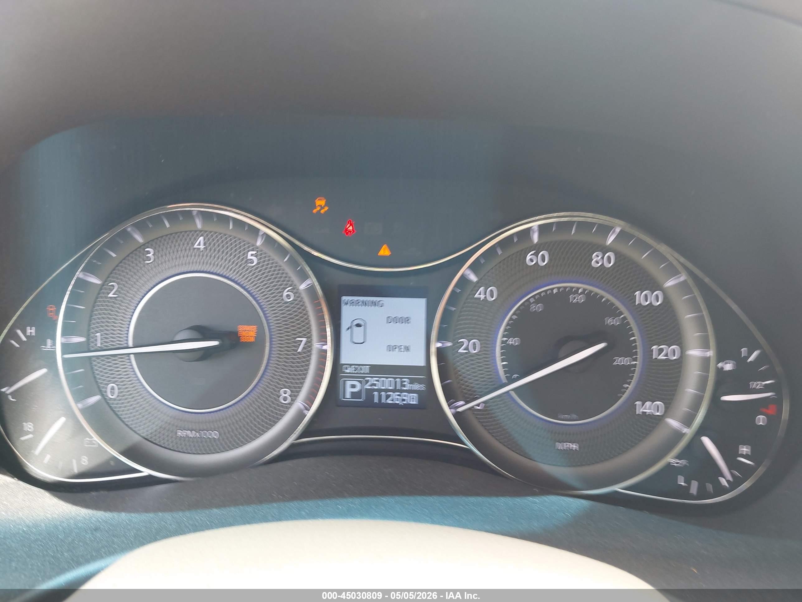 INFINITI QX80 image 7