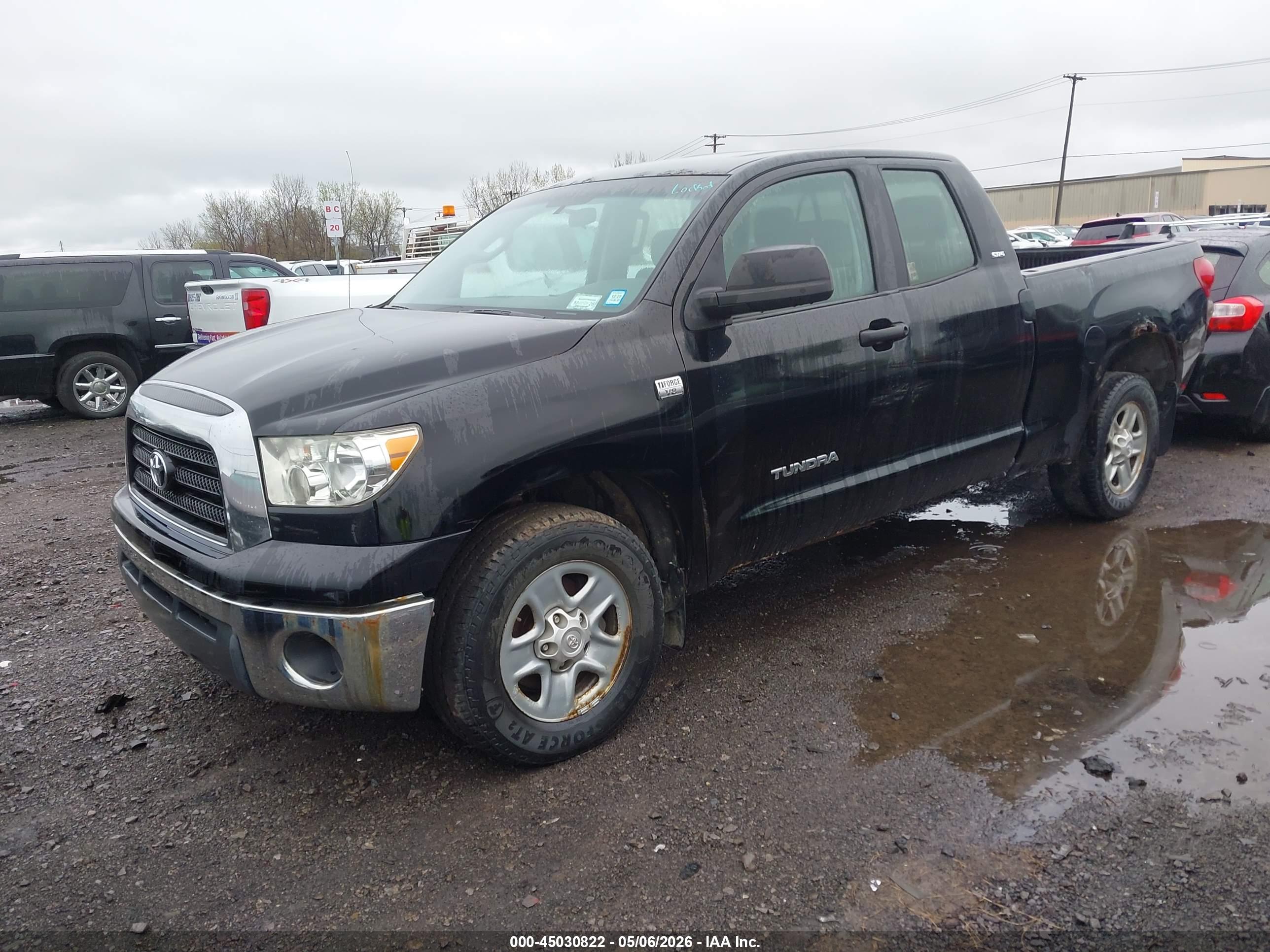 TOYOTA TUNDRA image 2