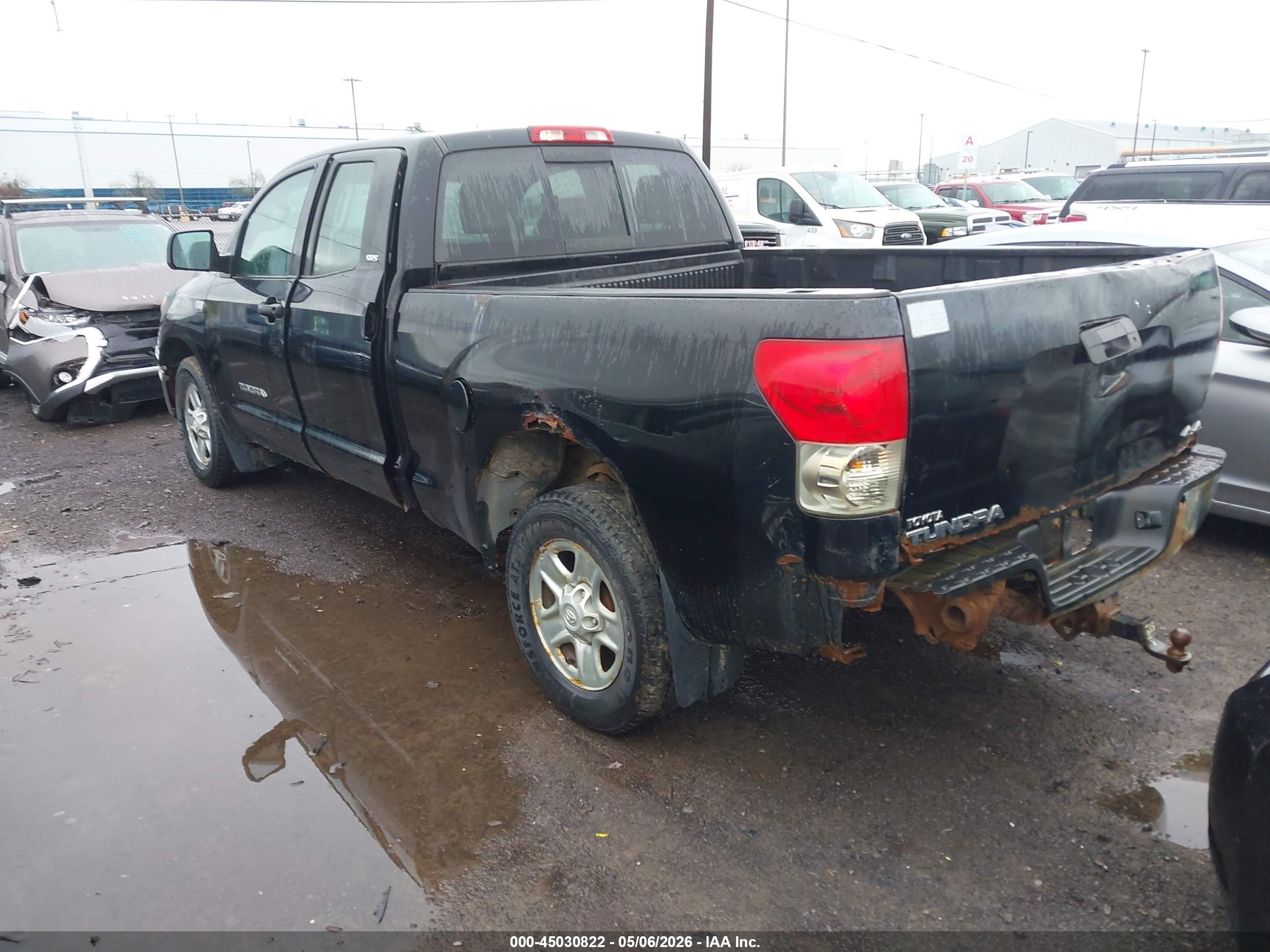 TOYOTA TUNDRA image 3