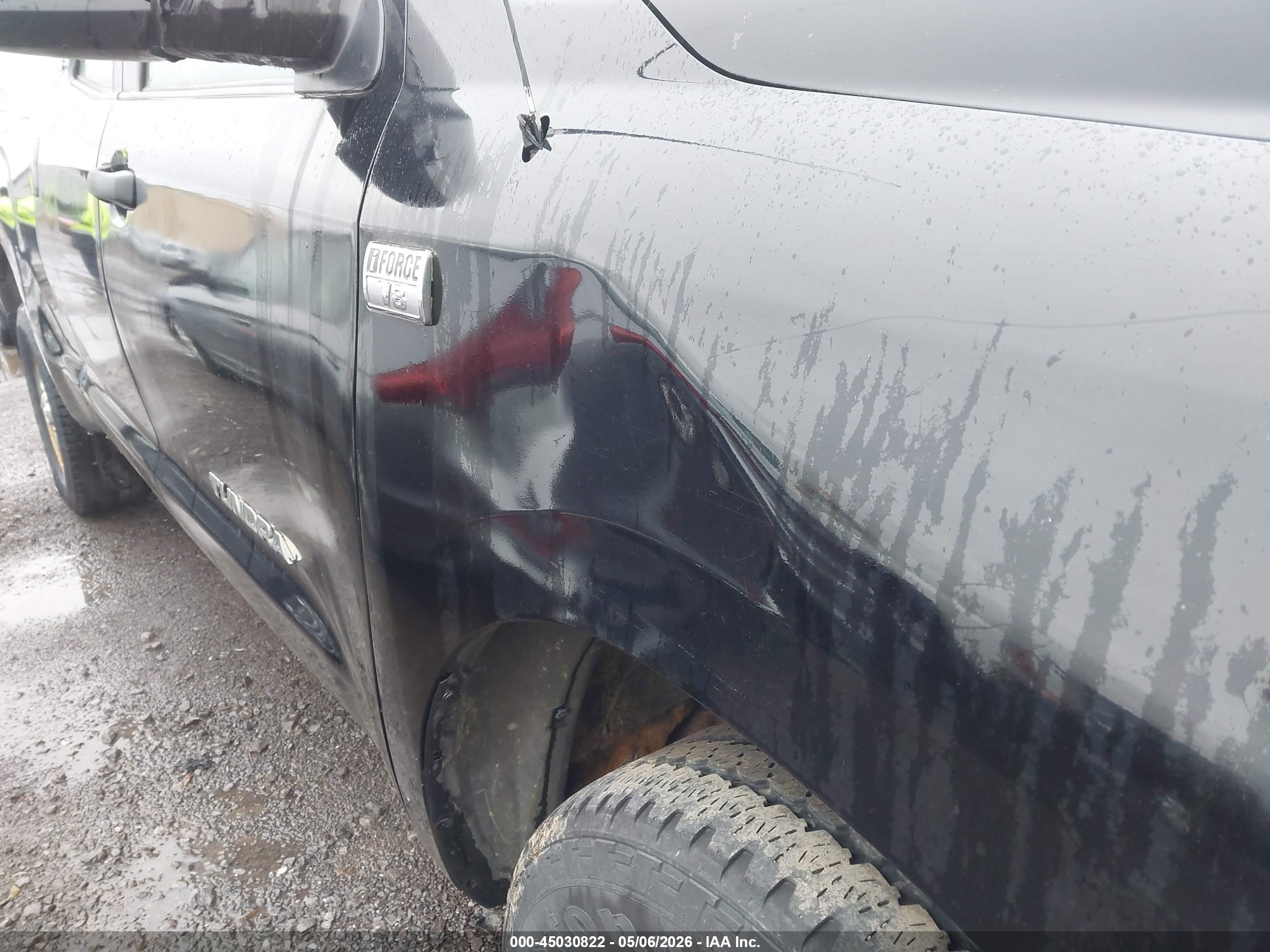 TOYOTA TUNDRA image 6