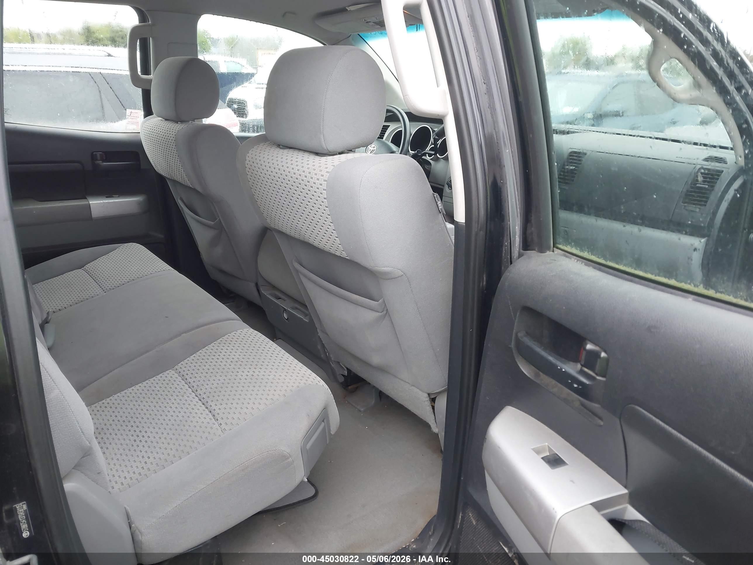 TOYOTA TUNDRA image 8