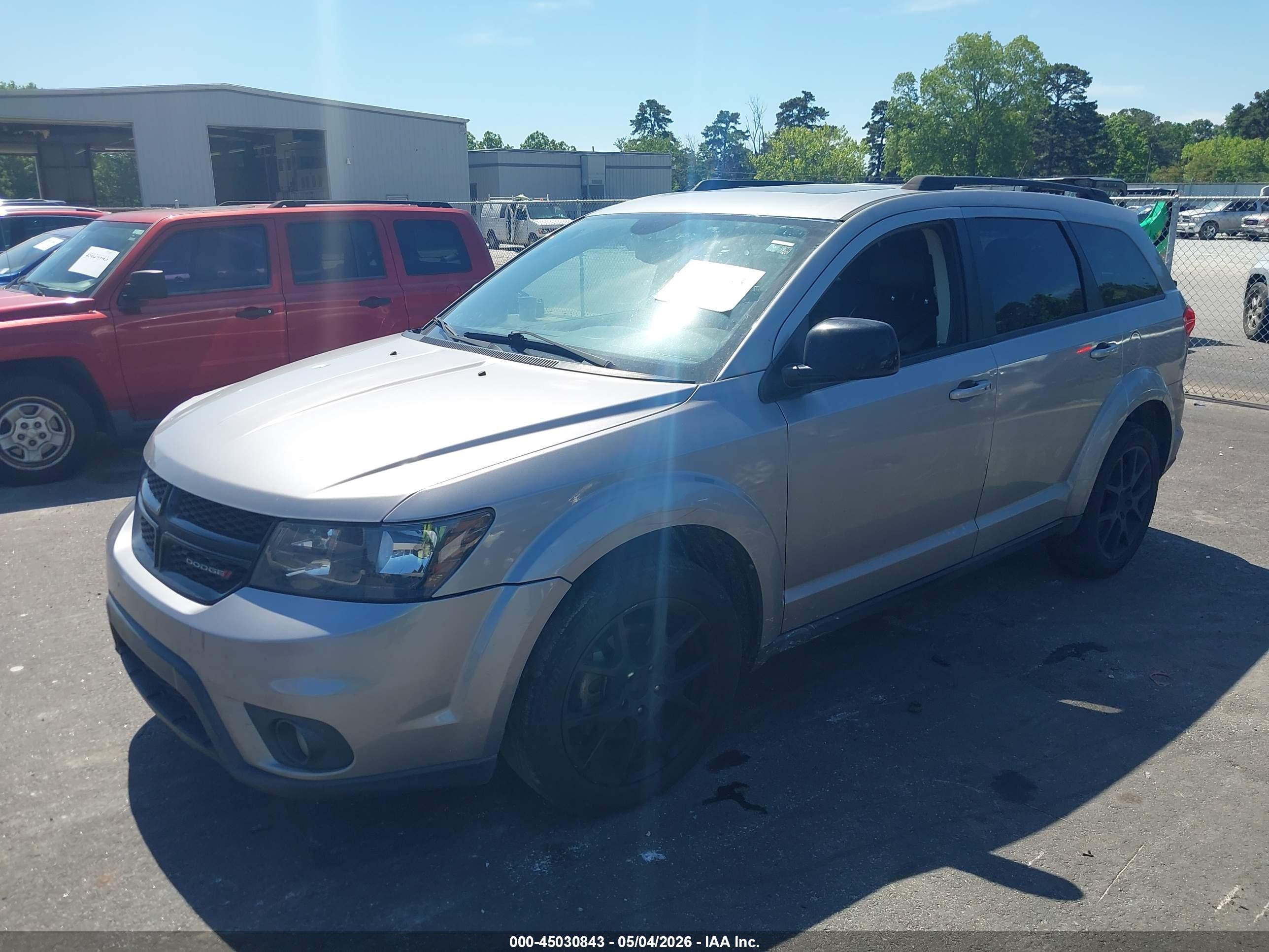 DODGE JOURNEY image 2