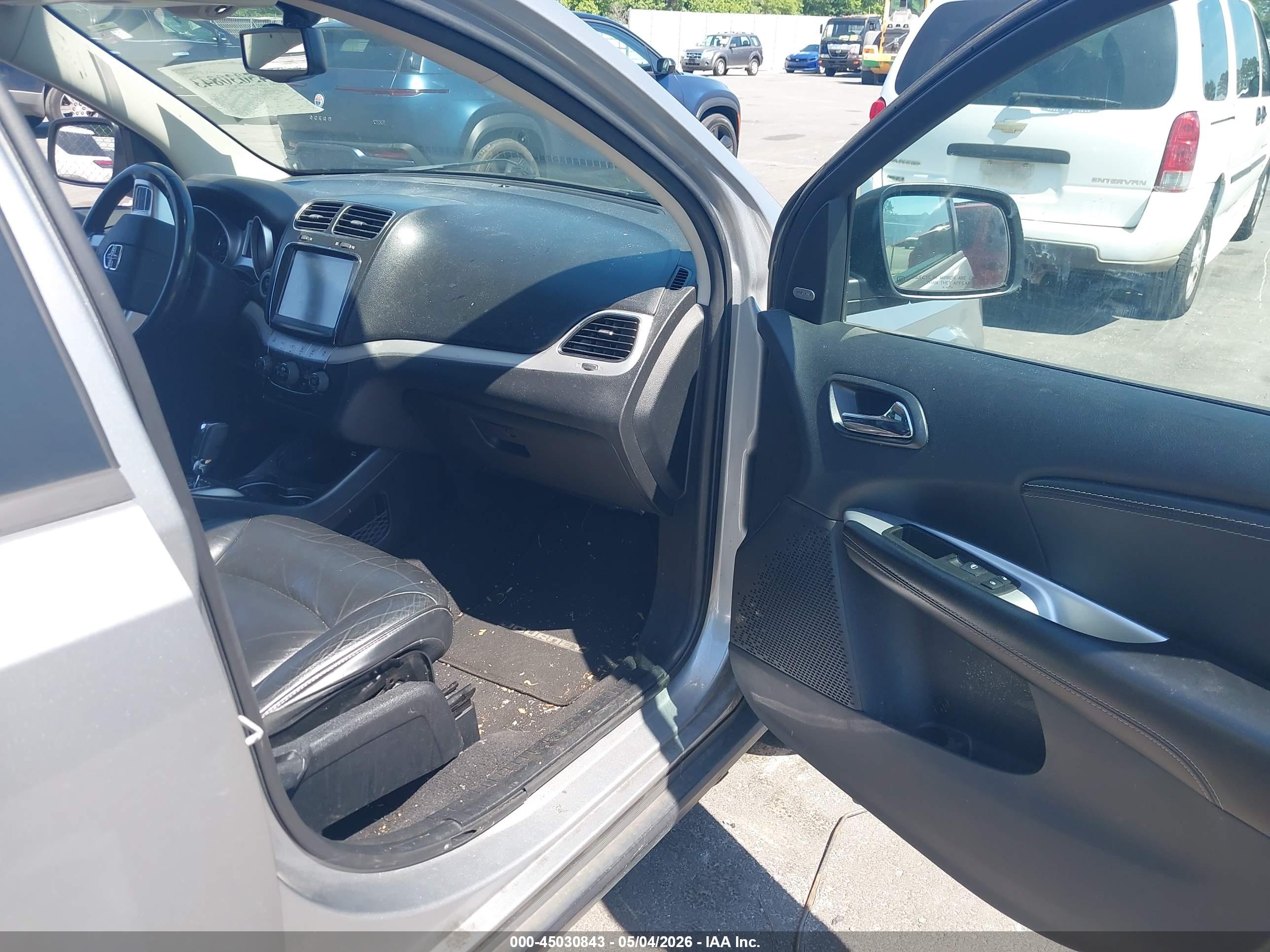 DODGE JOURNEY image 5