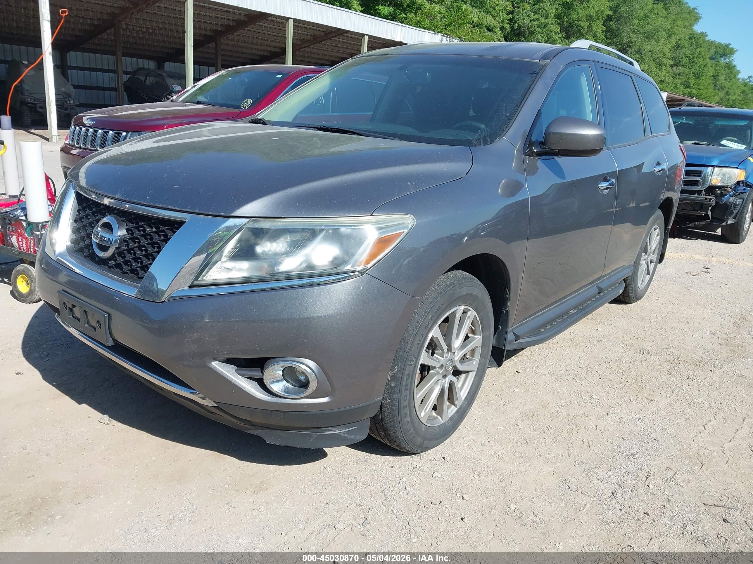 NISSAN PATHFINDER image 2