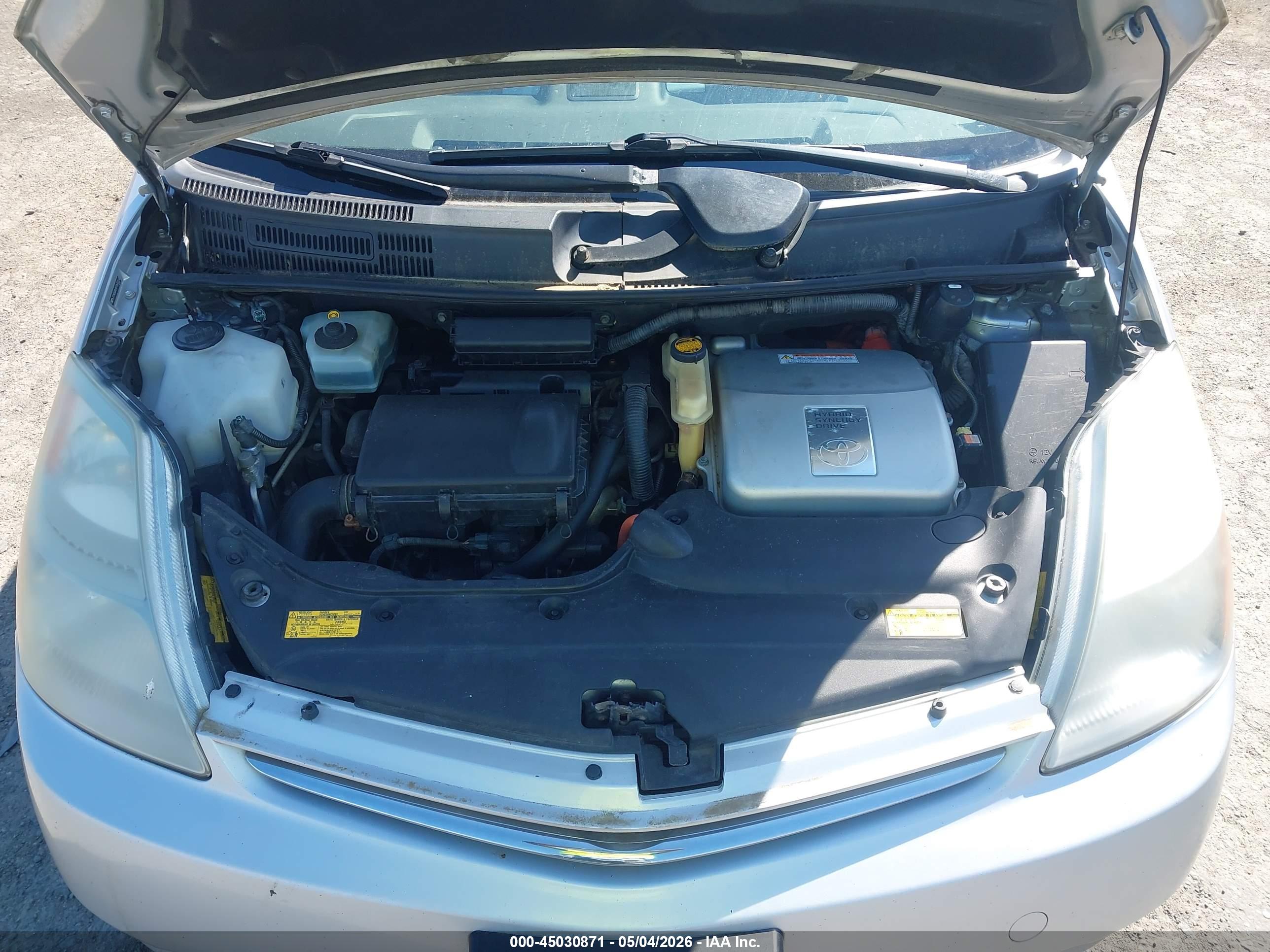 TOYOTA PRIUS image 10