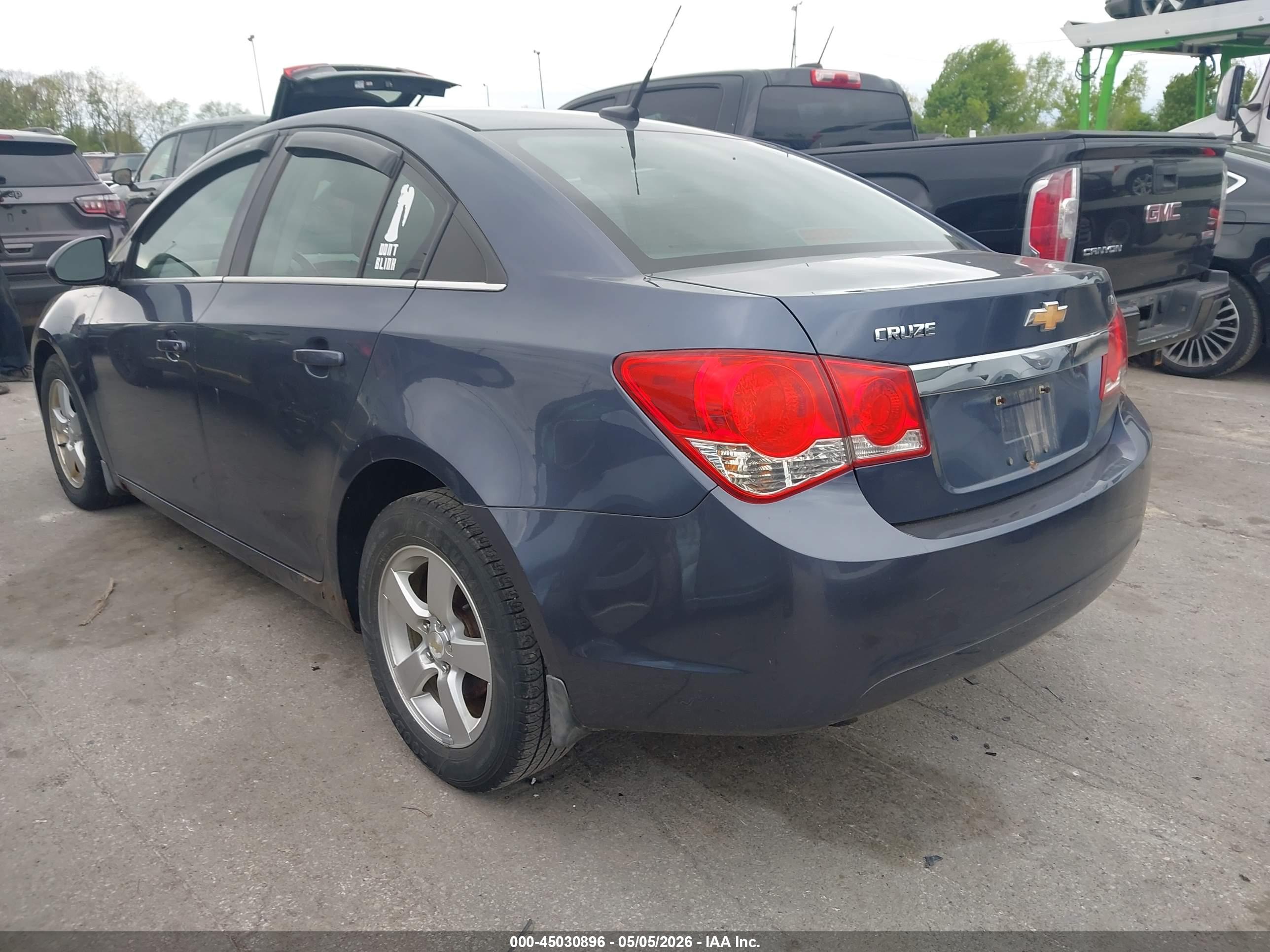 CHEVROLET CRUZE image 3