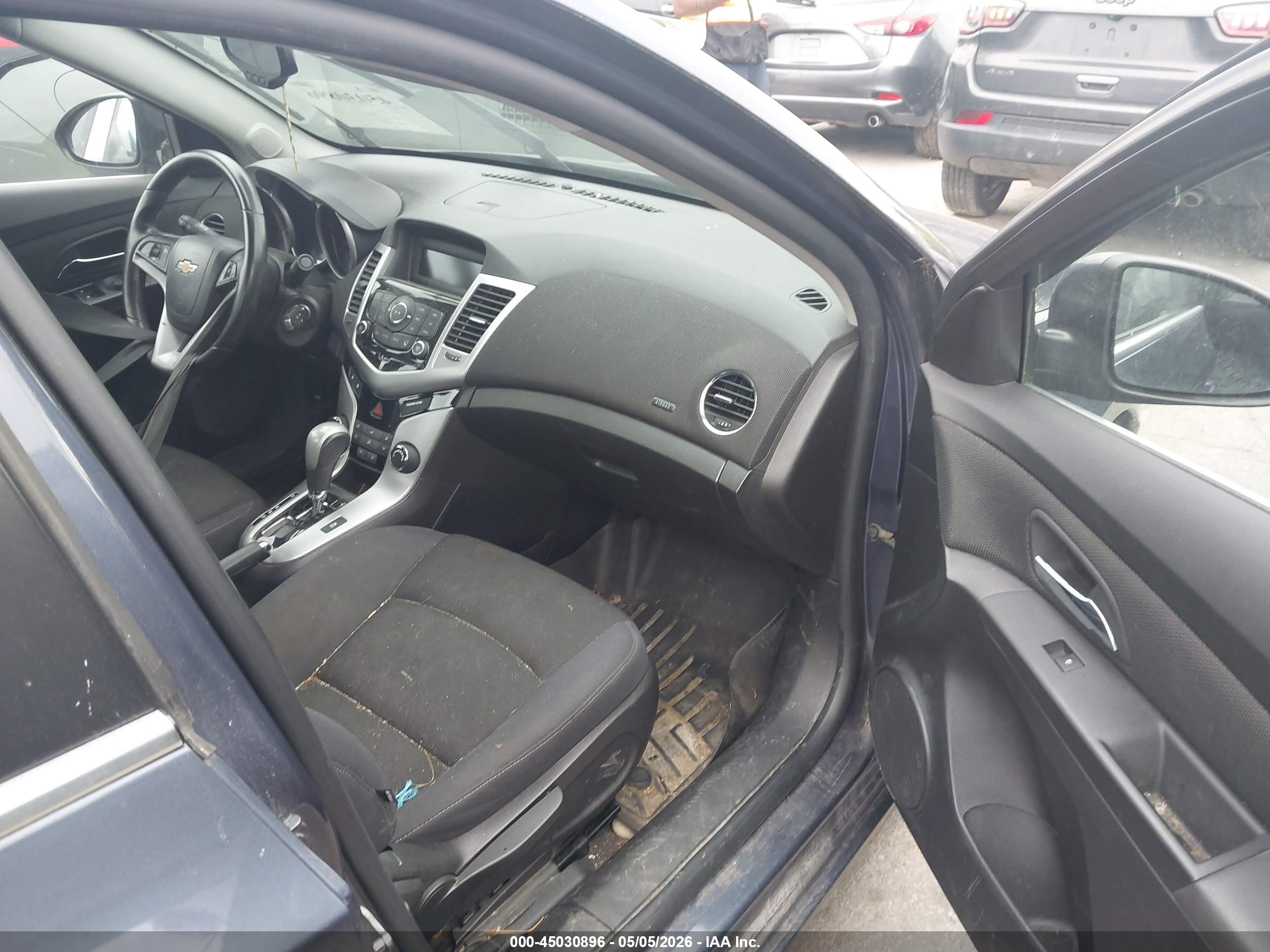 CHEVROLET CRUZE image 5