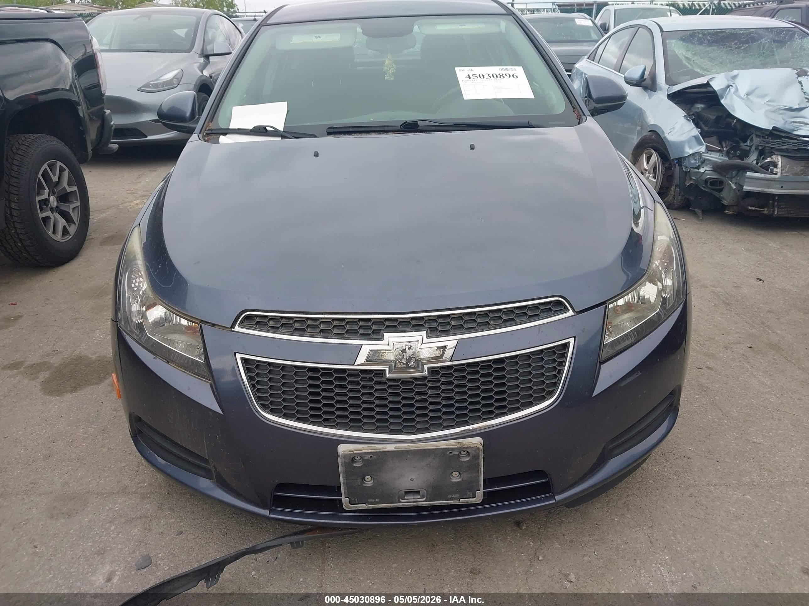 CHEVROLET CRUZE image 6
