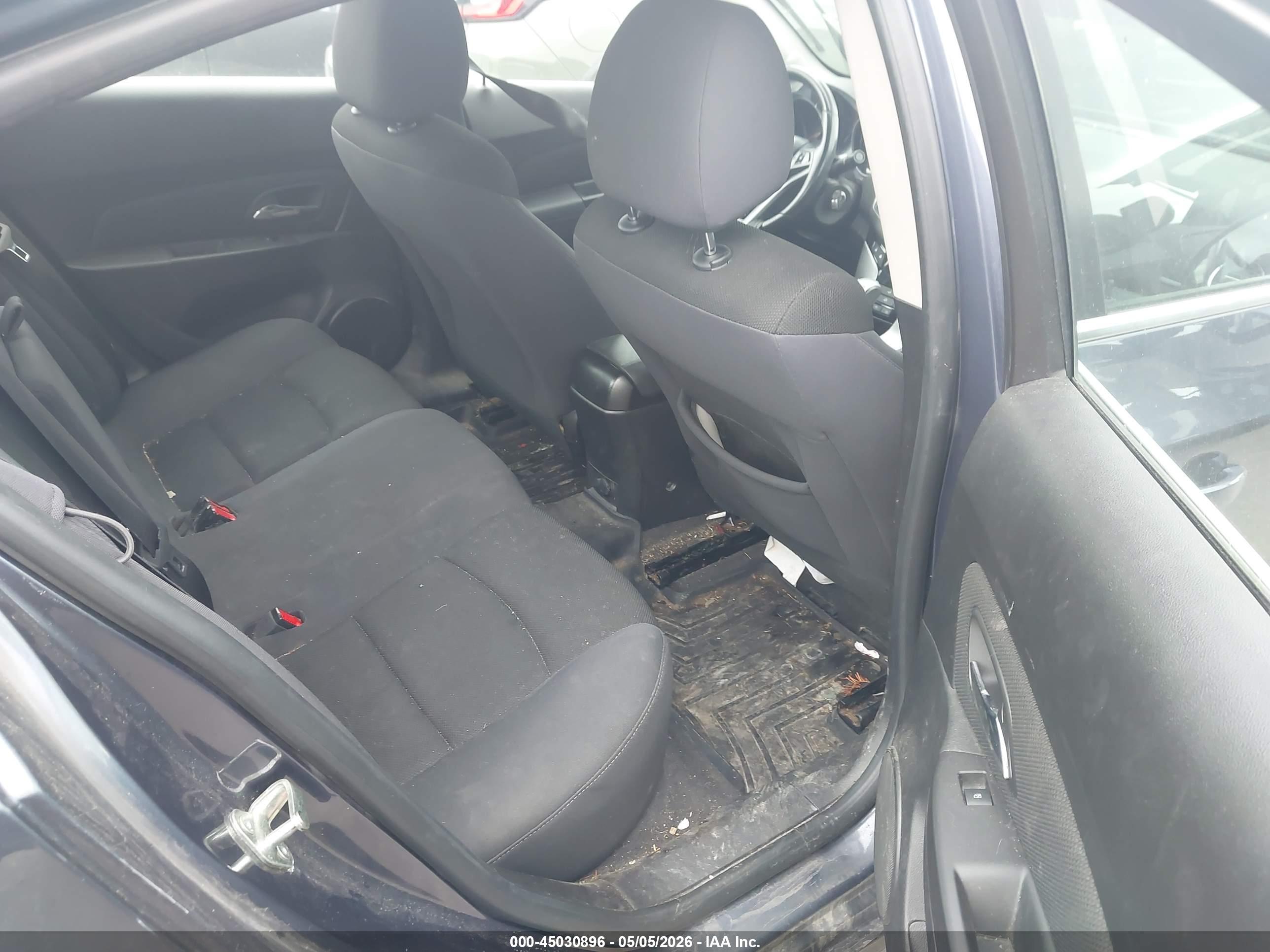 CHEVROLET CRUZE image 8