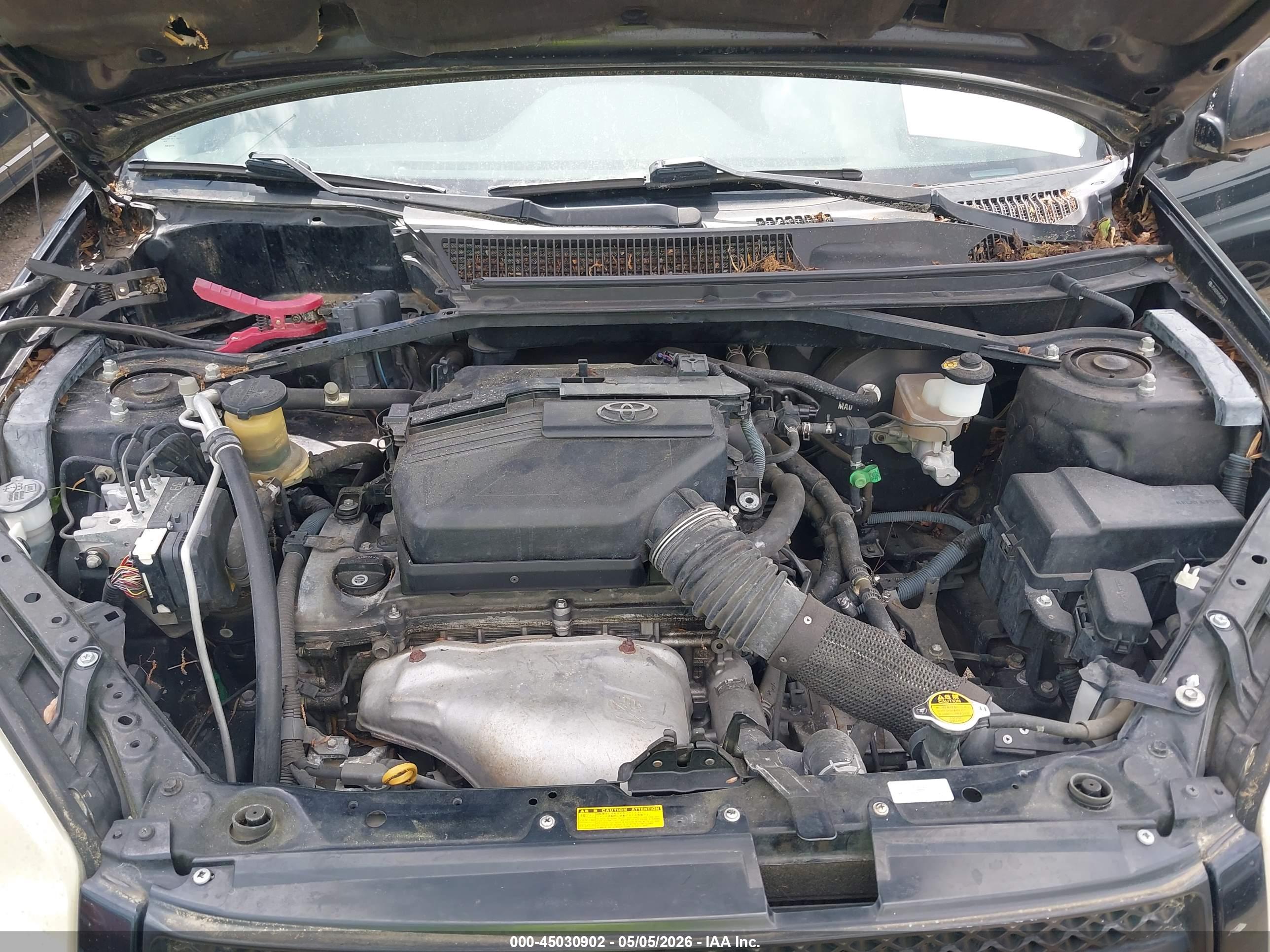 TOYOTA RAV4 image 10