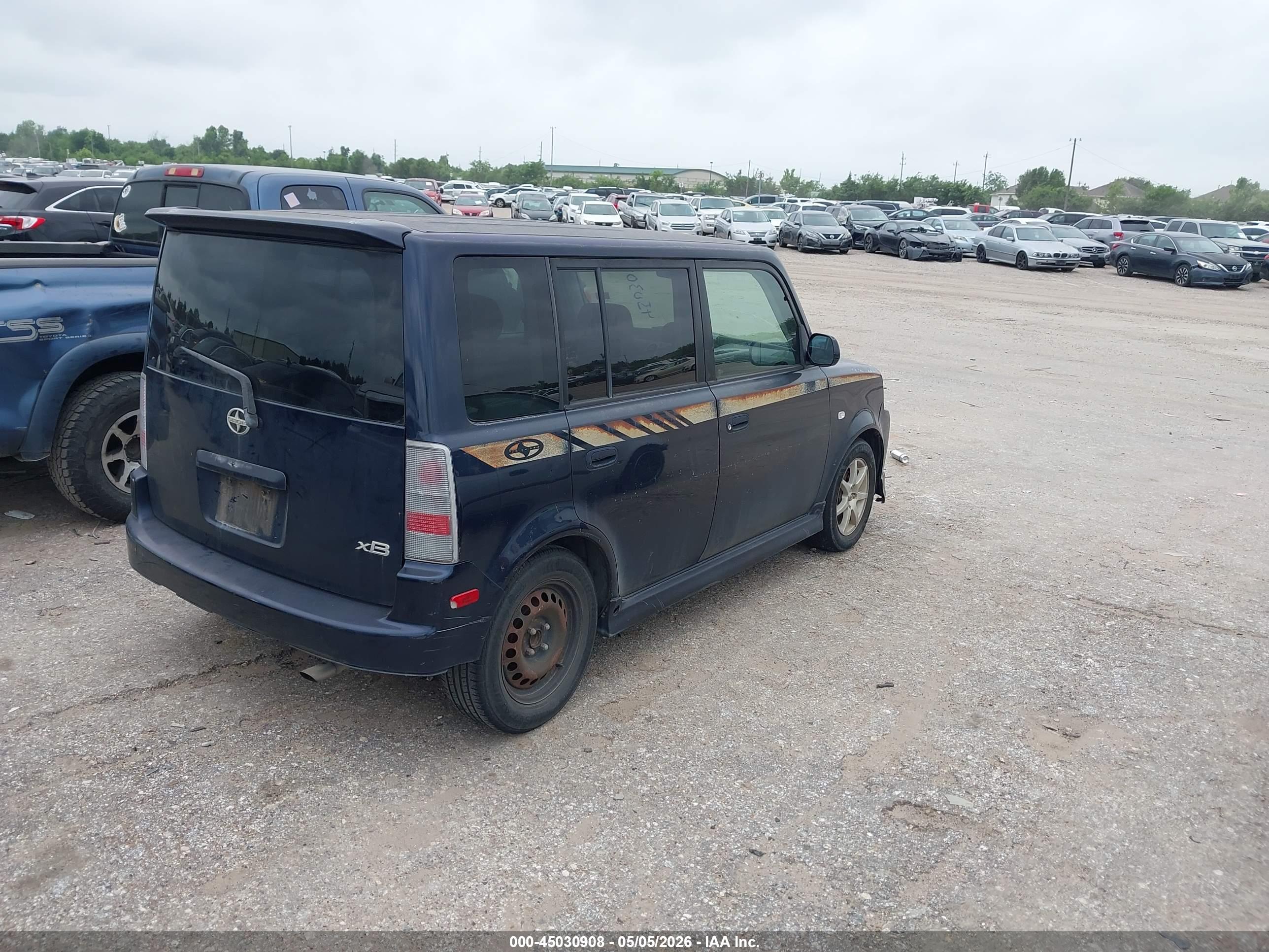SCION XB image 4