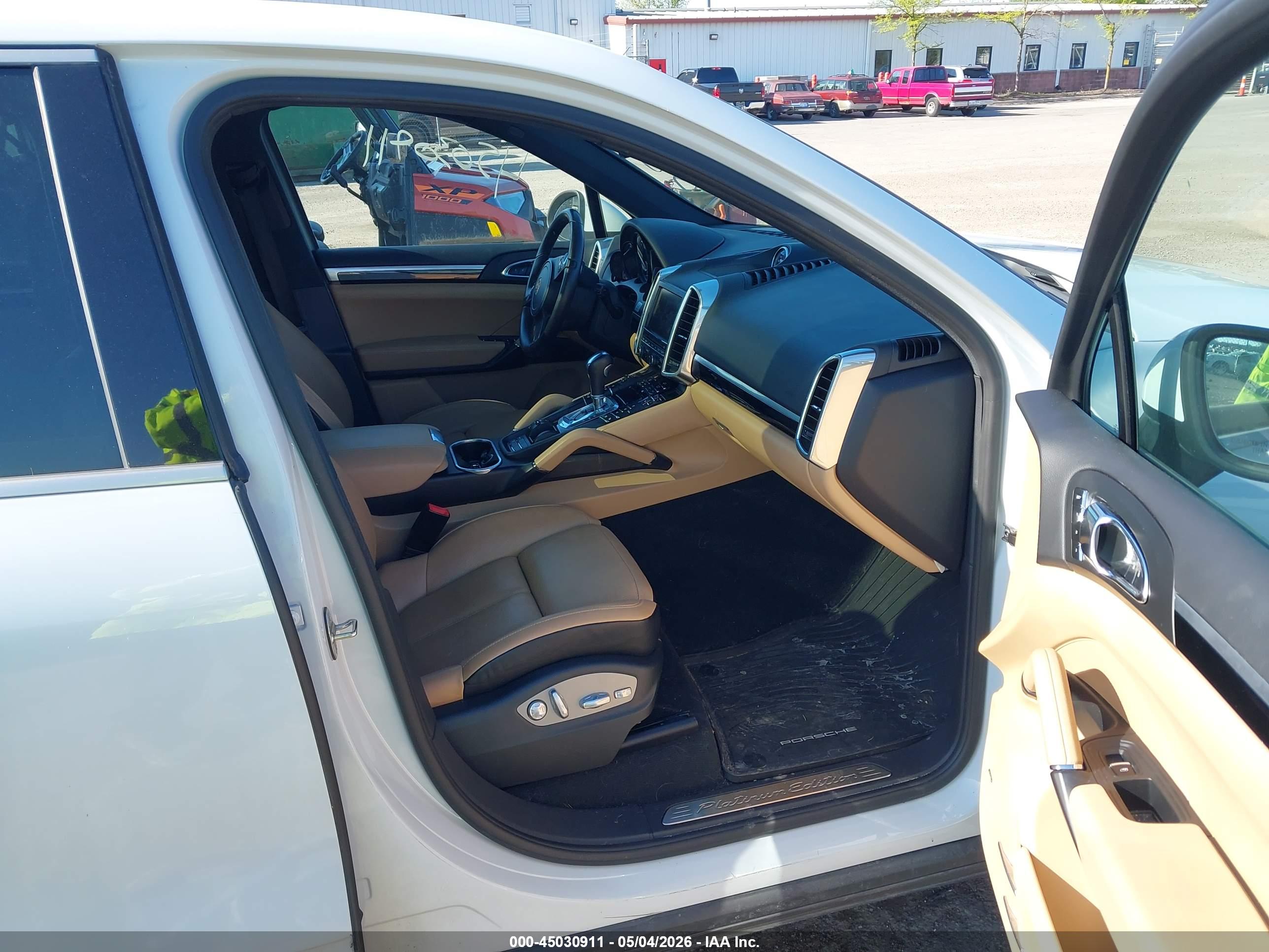 PORSCHE CAYENNE image 5