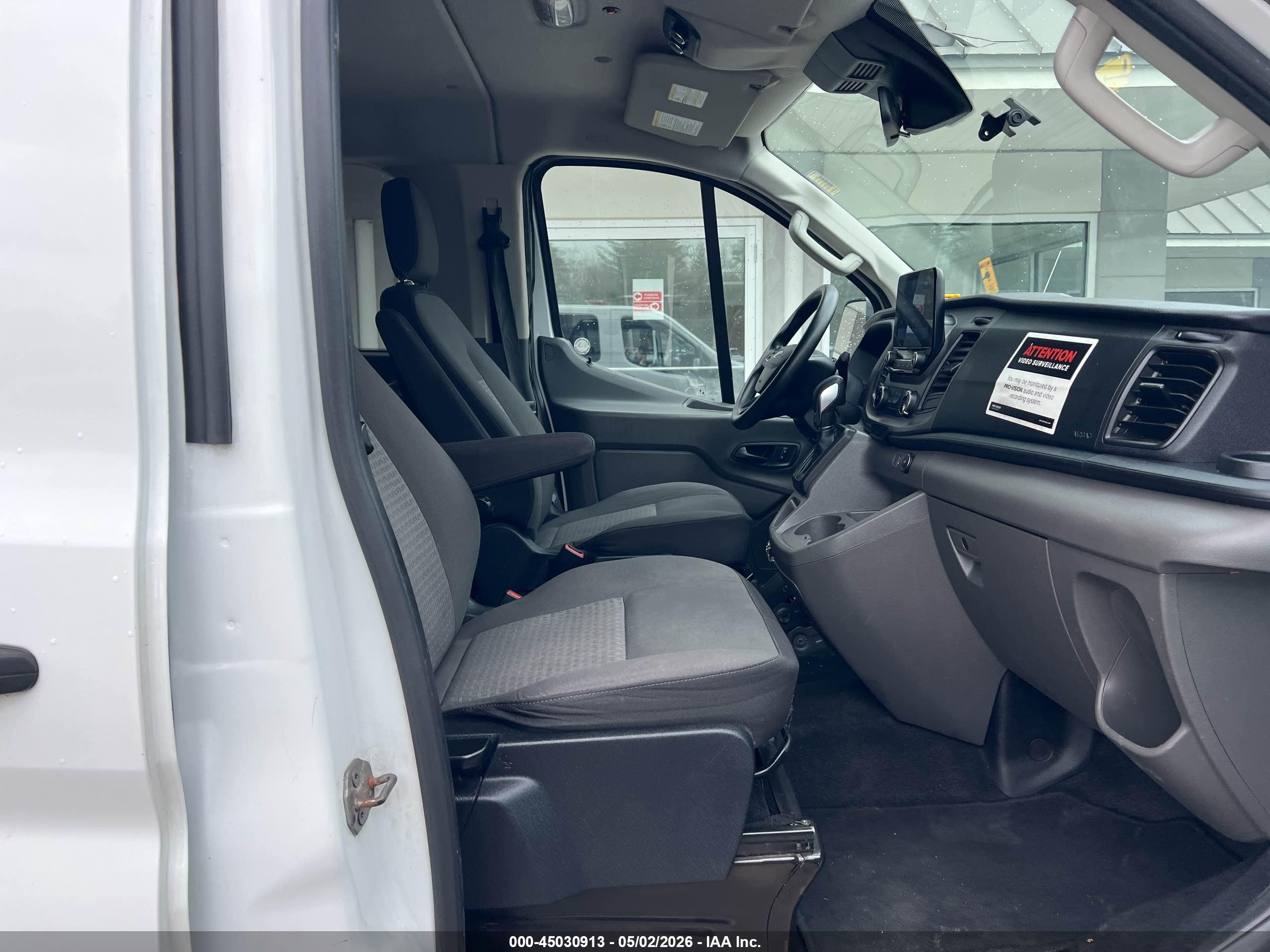 FORD TRANSIT-350 image 5