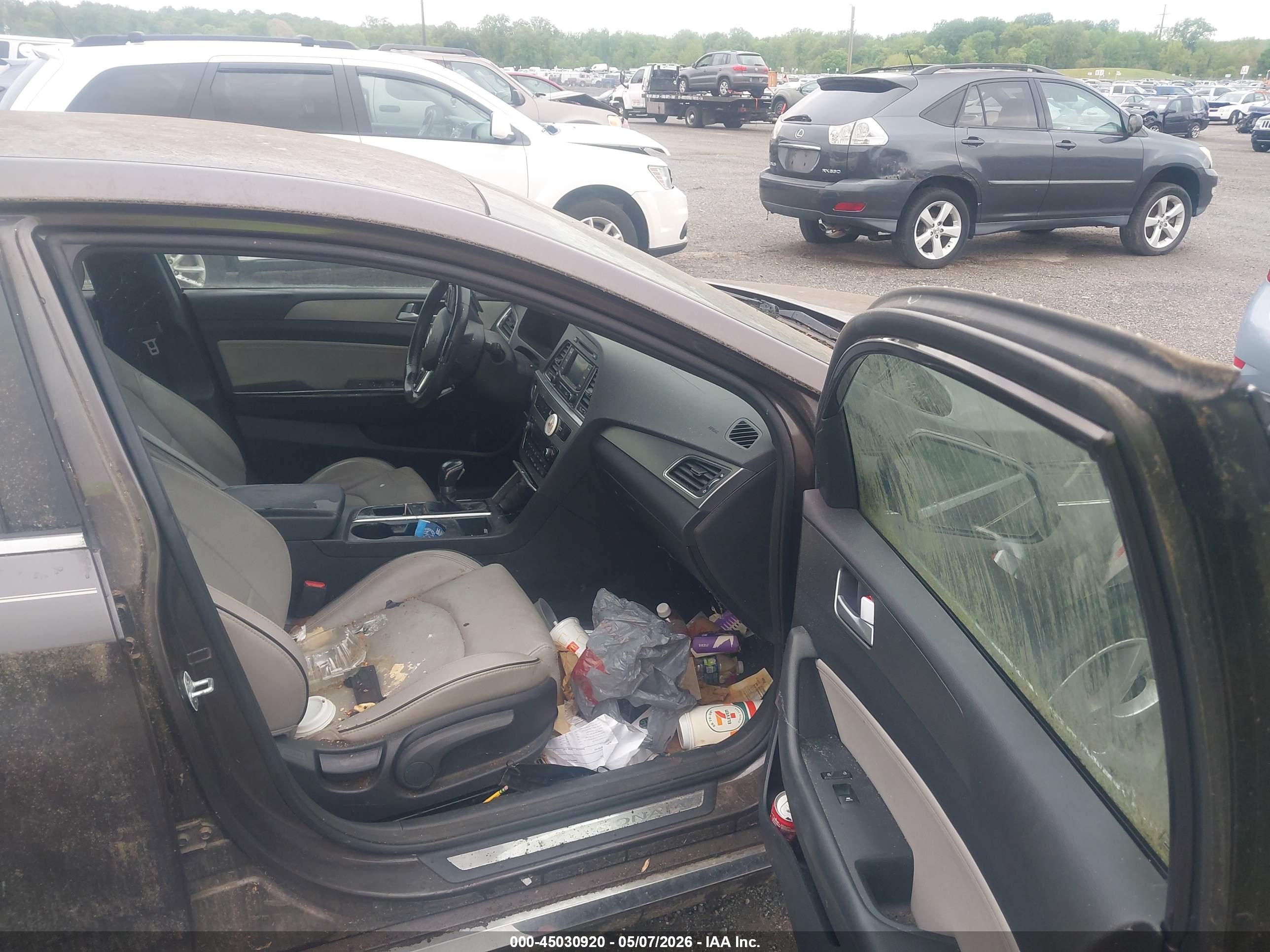 HYUNDAI SONATA image 5