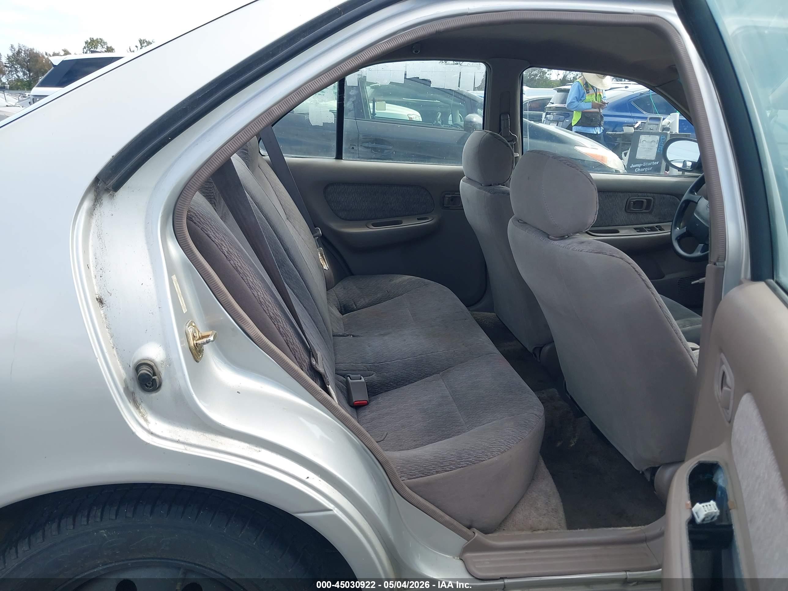 NISSAN SENTRA image 8
