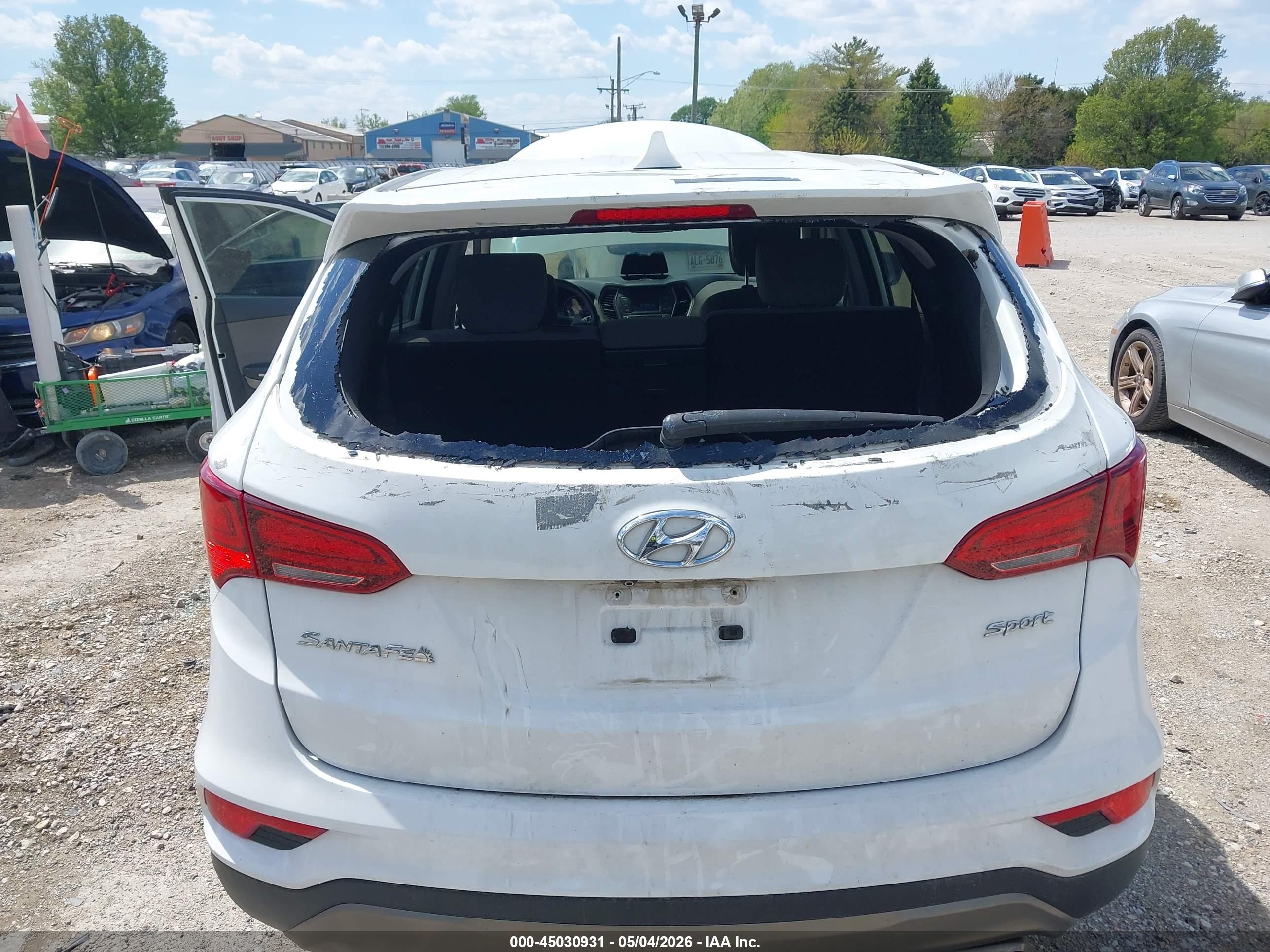HYUNDAI SANTA image 6